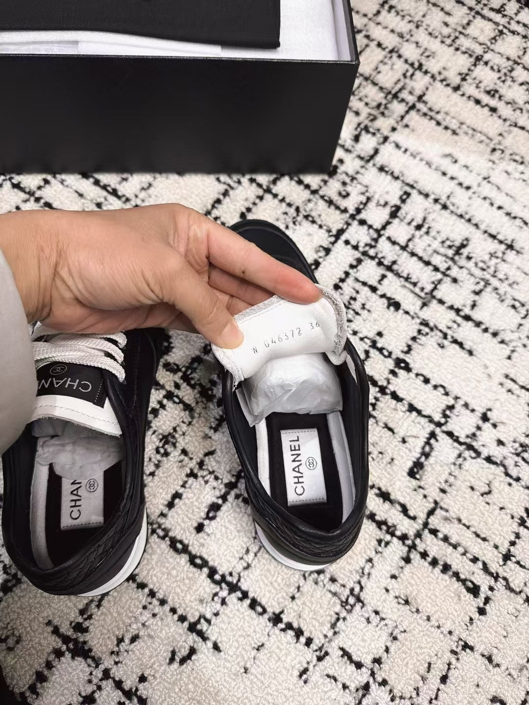 TRAINERS SNEAKER IN BLACK CALFSKIN AND SUEDE、mysite、Cacoeks