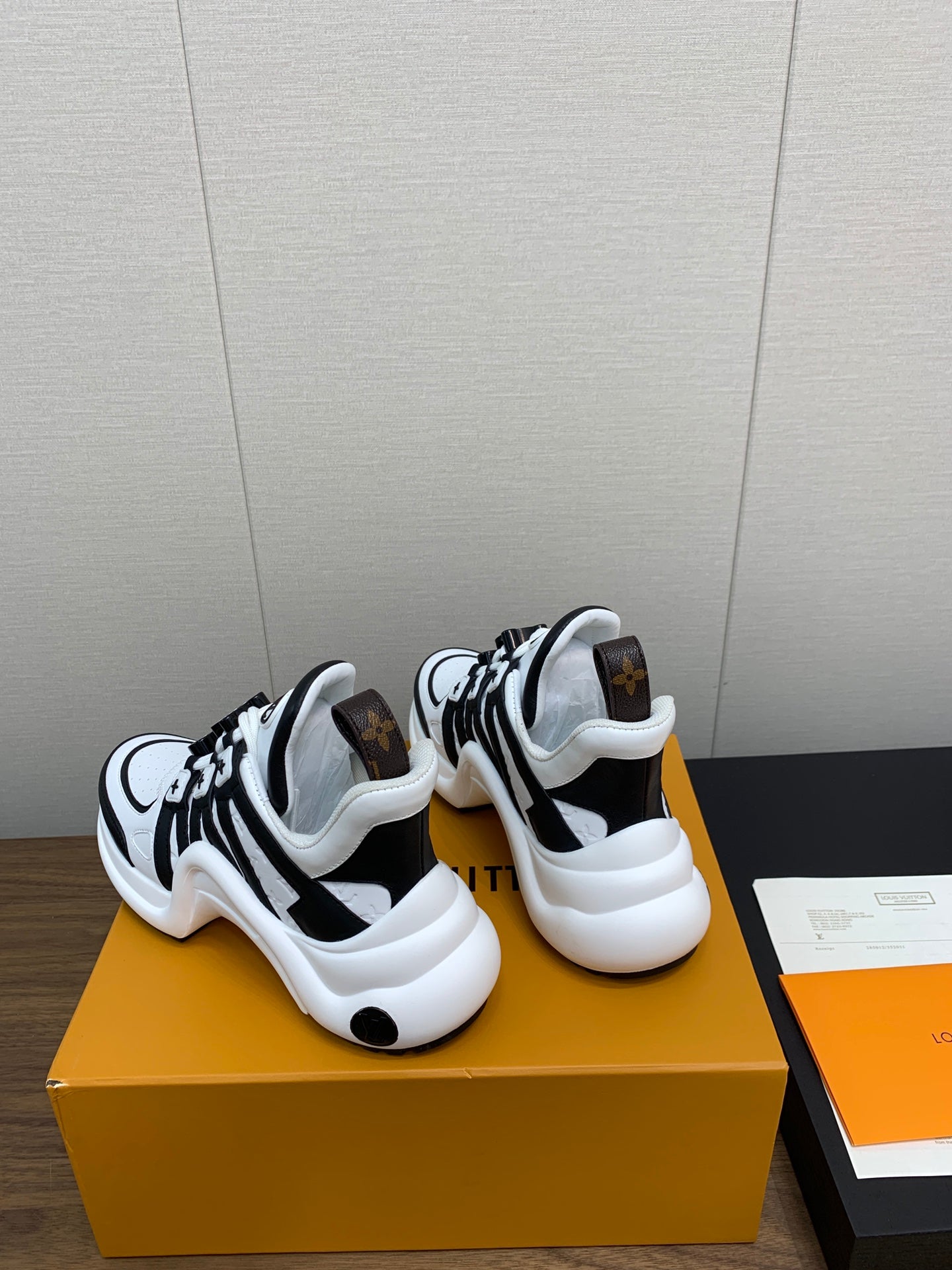 LV ARCHLIGHT SNEAKER BLACK MIX WHITE、mysite、Cacoeks