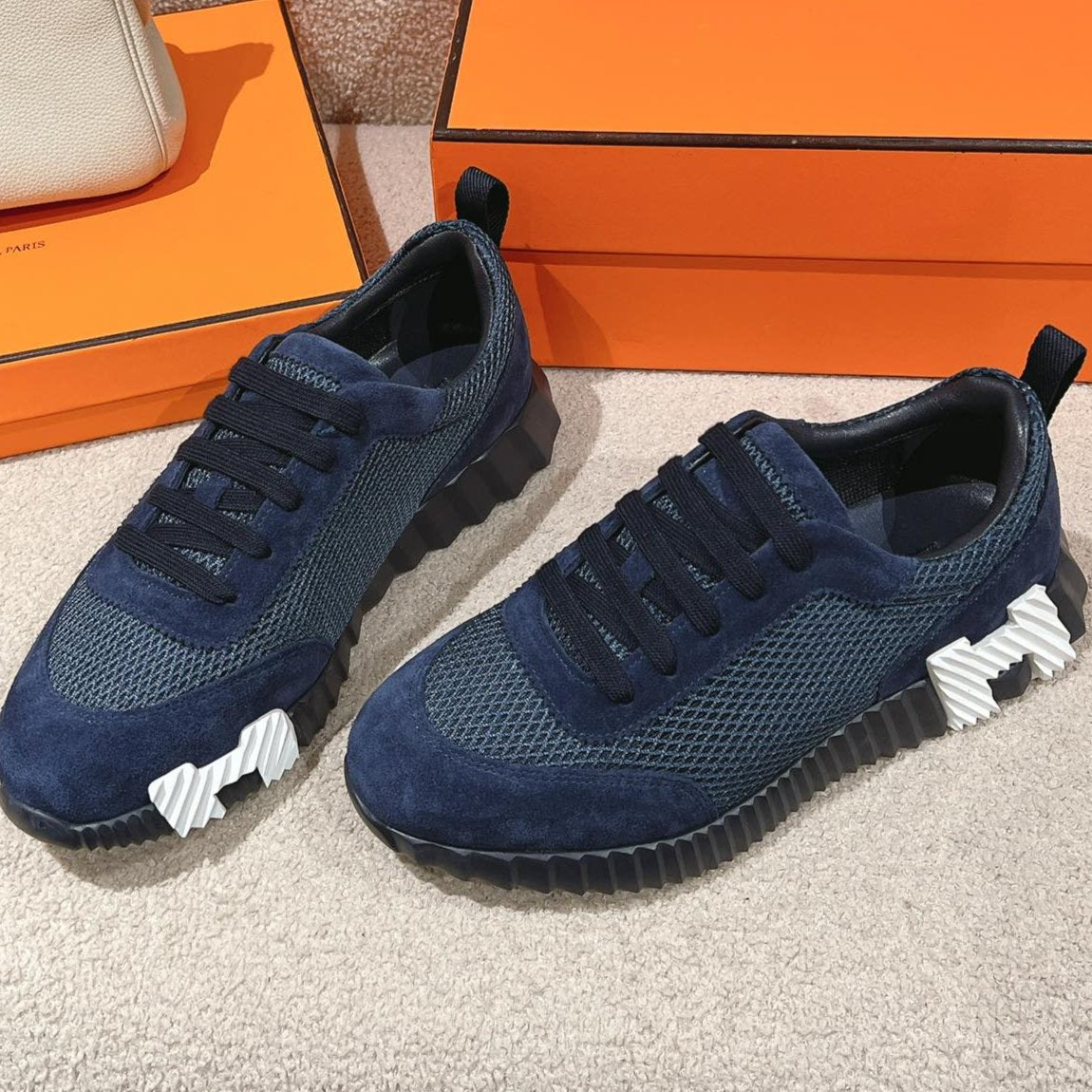 MAINLAND SNEAKER IN CLASSIC BLUE SUEDE AND BREATHABLE MESH FABRIC、mysite、Cacoeks