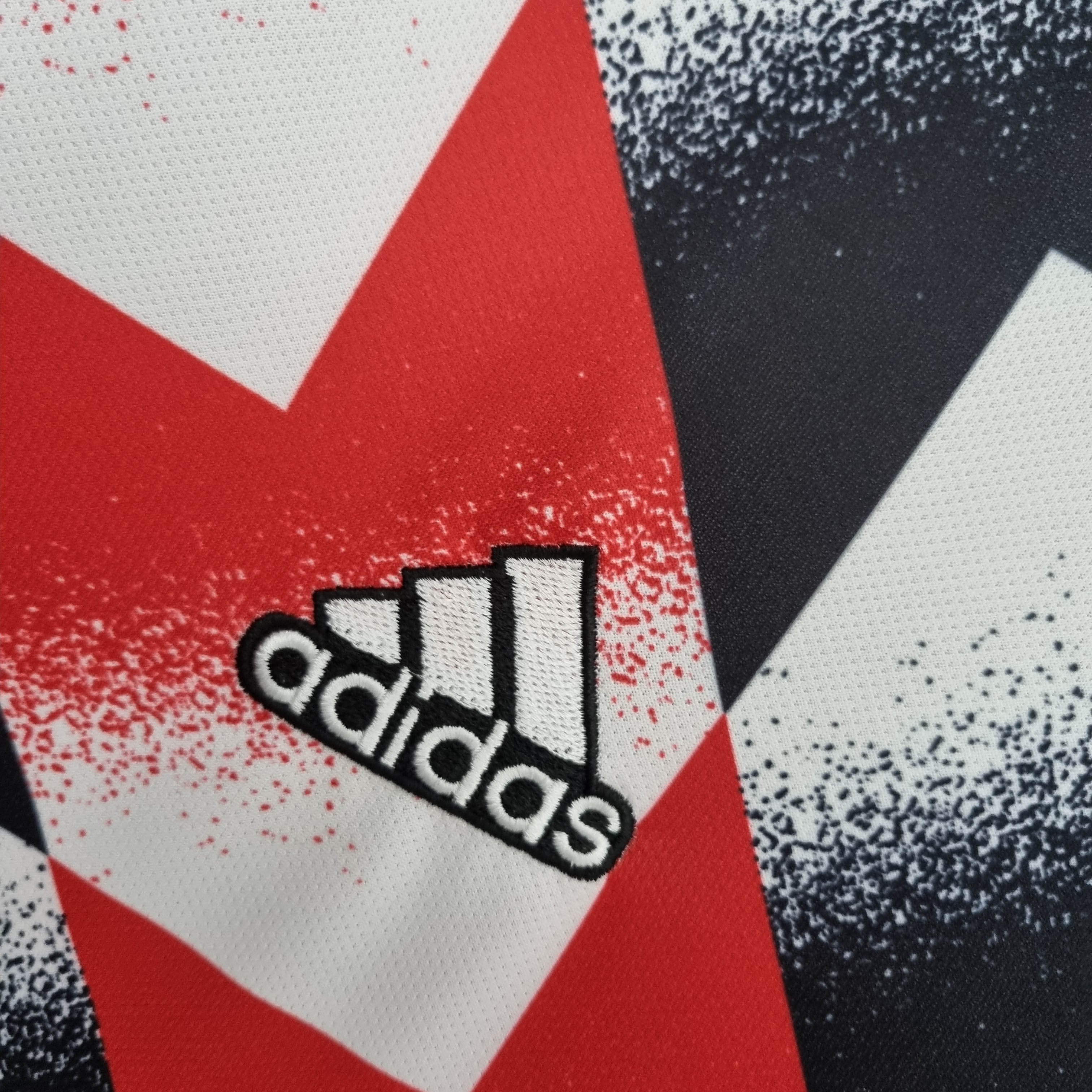 2022/2023 Manchester United Training Suit Red White Black Geometric Pattern 1:1 Thai Quality:football jersey mysite: unitedjerseyfootball 邓江浪:football