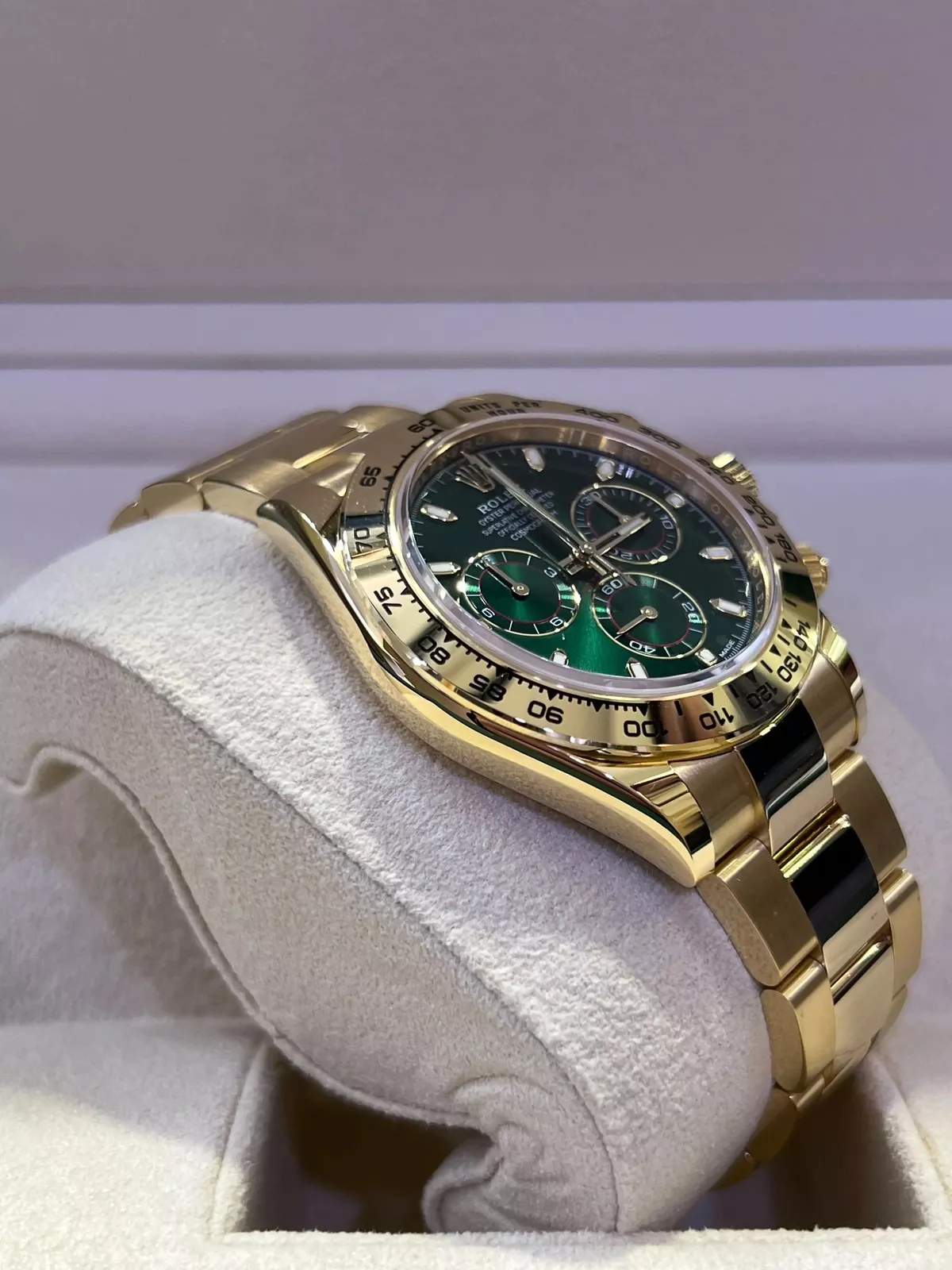 Rolex Daytona Green Dial SuperClone Swiss Replica Watch 18kGold Bracelet Ref 116508-4130 Swiss Movement