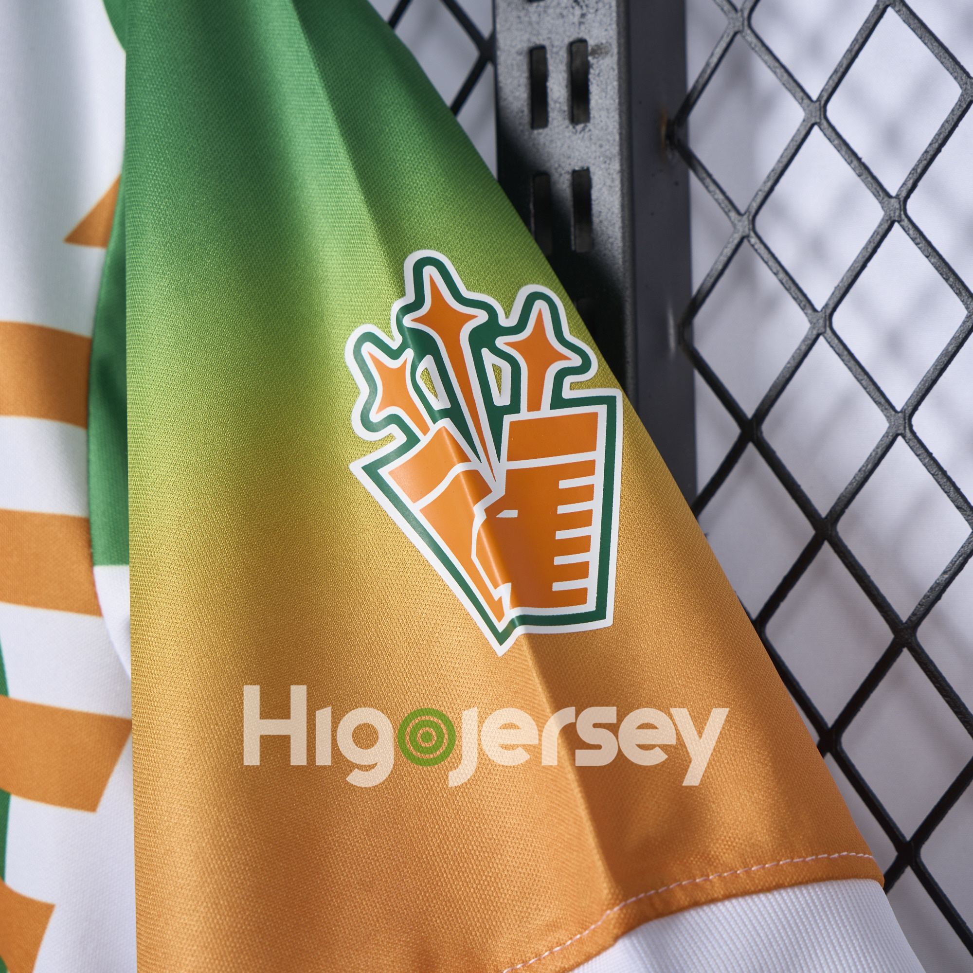 Higojerseys-Venezia FC 24-25 Orange and Green Pre-Match Jersey - Fans Version