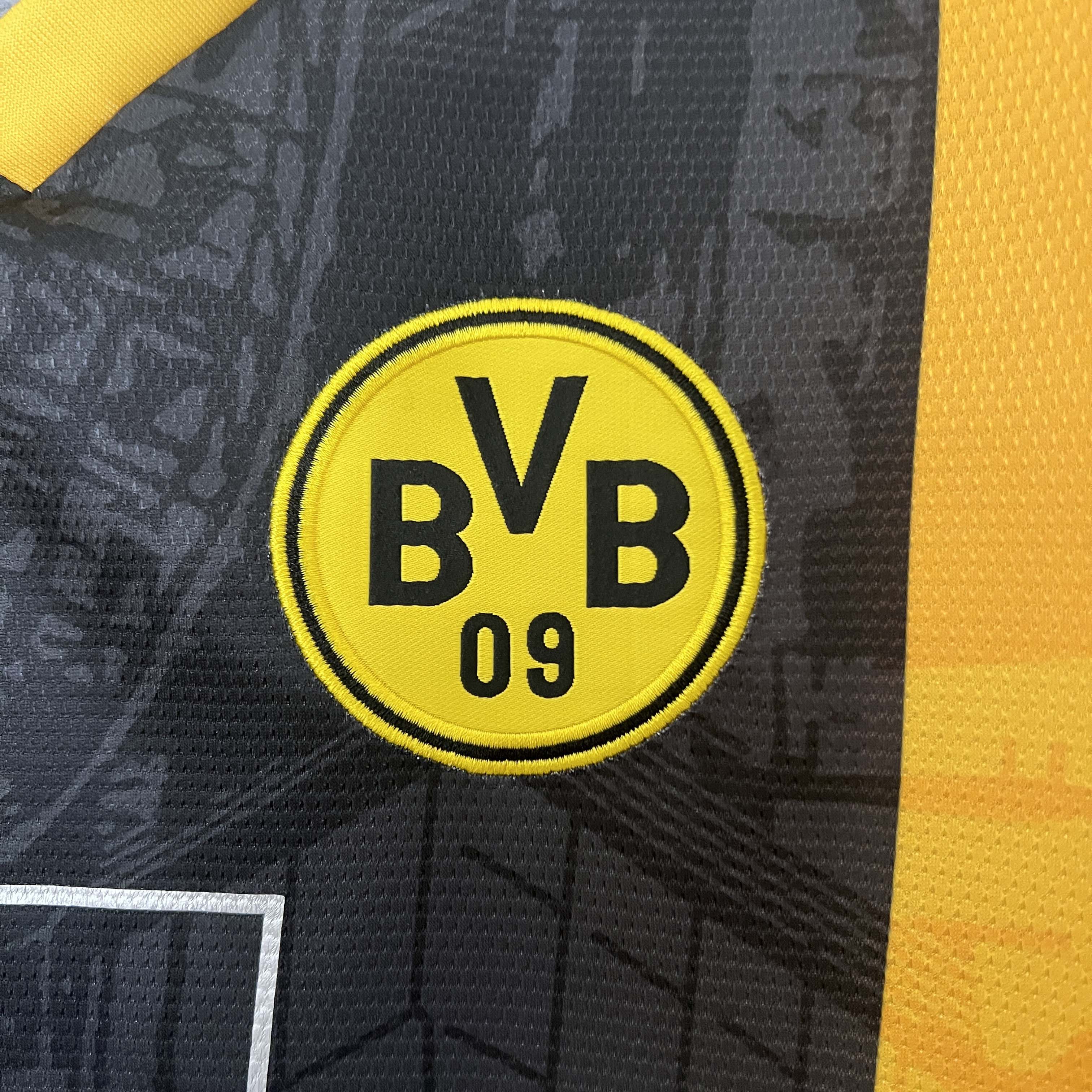 2023-2024 Dortmund Blackout Special Edition Football Shirt:football jersey mysite: unitedjerseyfootball 邓江浪:football