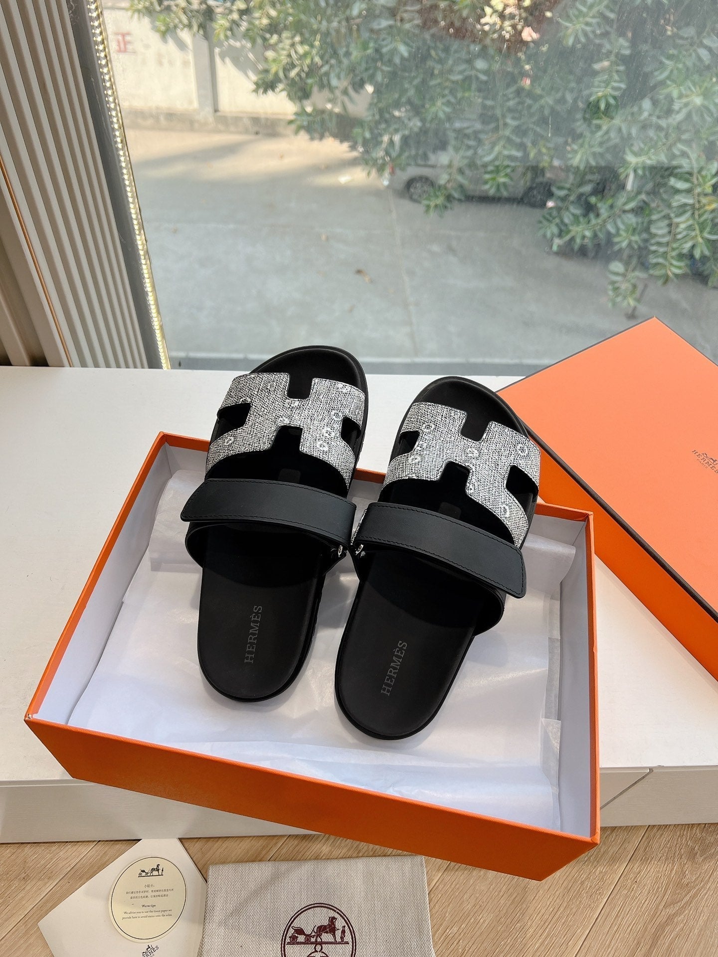 CHYPRE SANDAL IN BLACK MIX WHITE LIZARD SKIN、mysite、Cacoeks