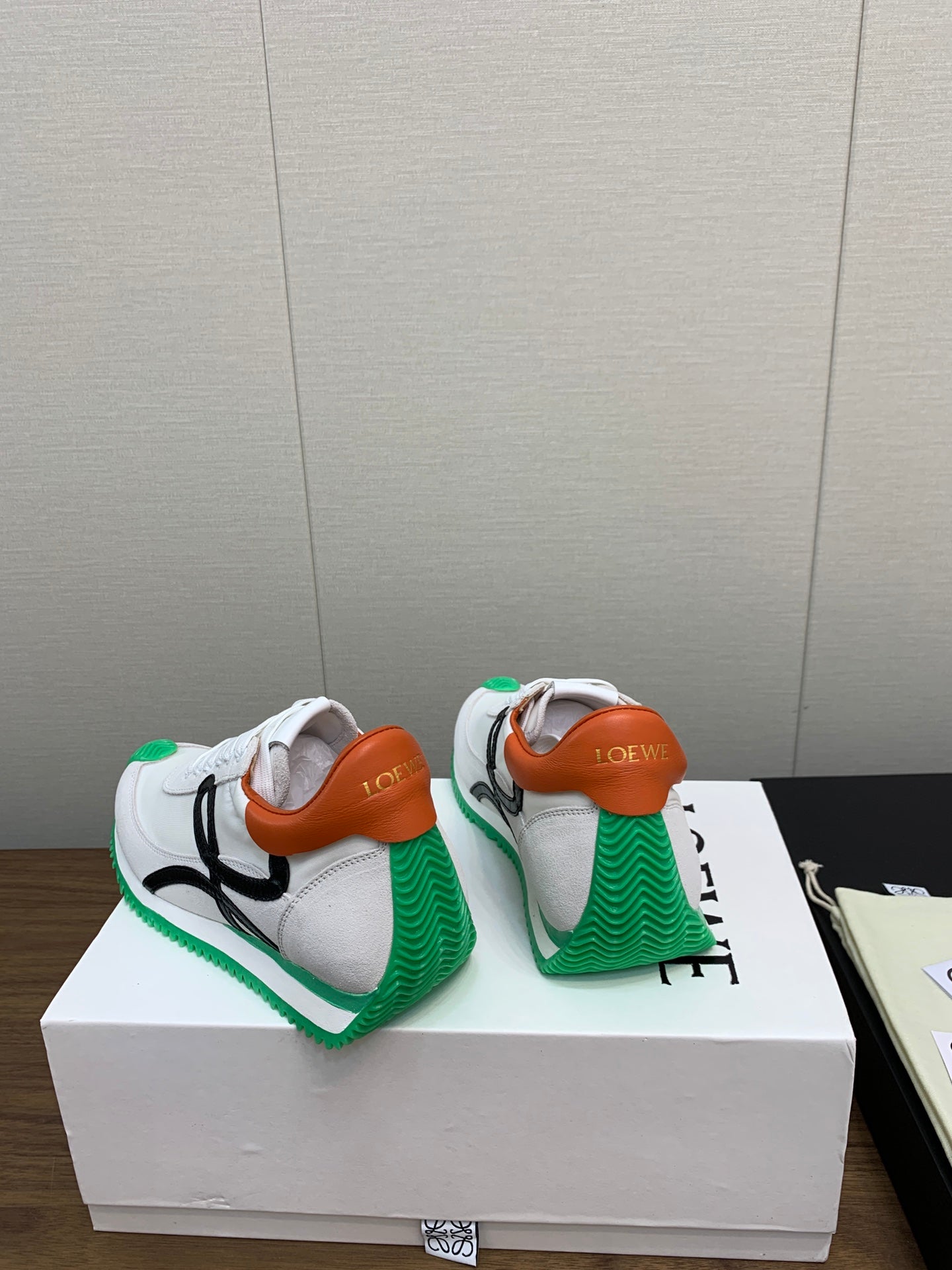 LW FLOW RUNNER SNEAKER WHITE-GREEN SUEDE、mysite、Cacoeks