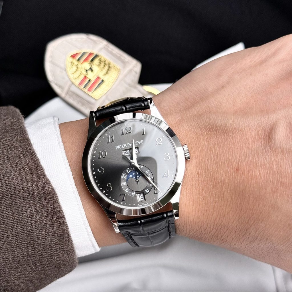 Đồng Hồ Patek Philippe Replica 11 Complications 5396G Mặt Xám (1)