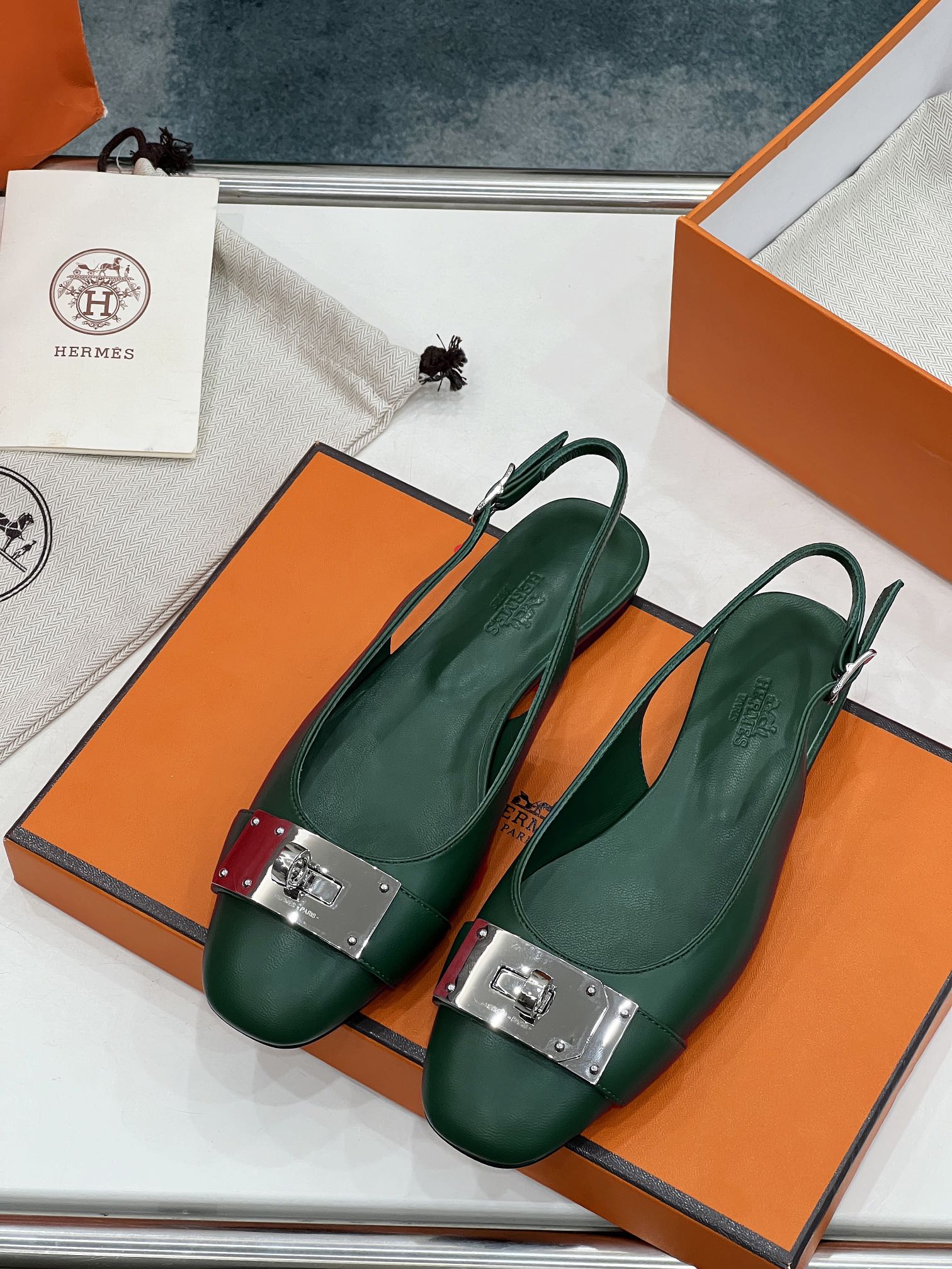 INNOCENTE SLINGBACK CASTLETON GREEN CALKSIN、mysite、Cacoeks
