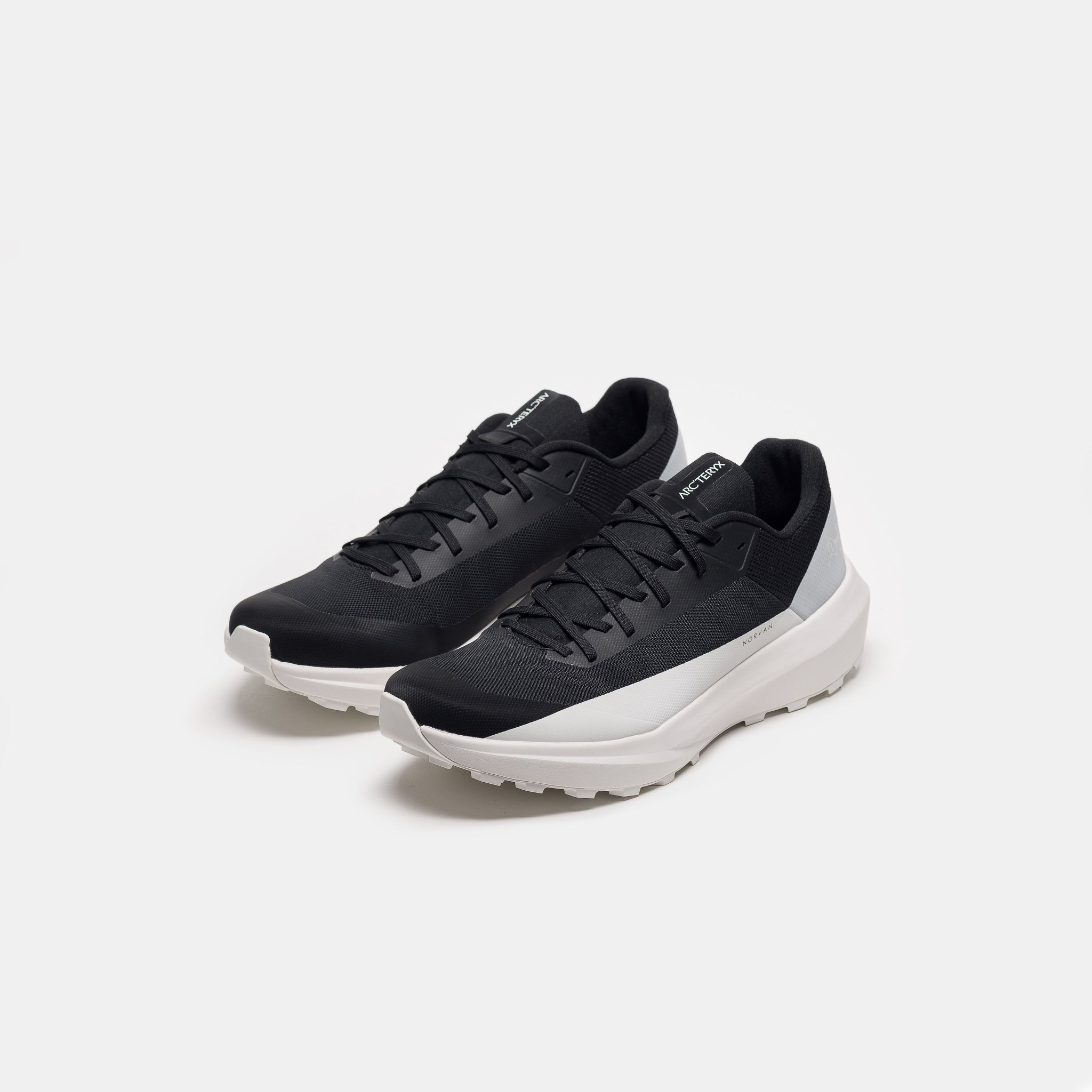 Norvan LD 4 Sneaker in Black/Arctic Silk