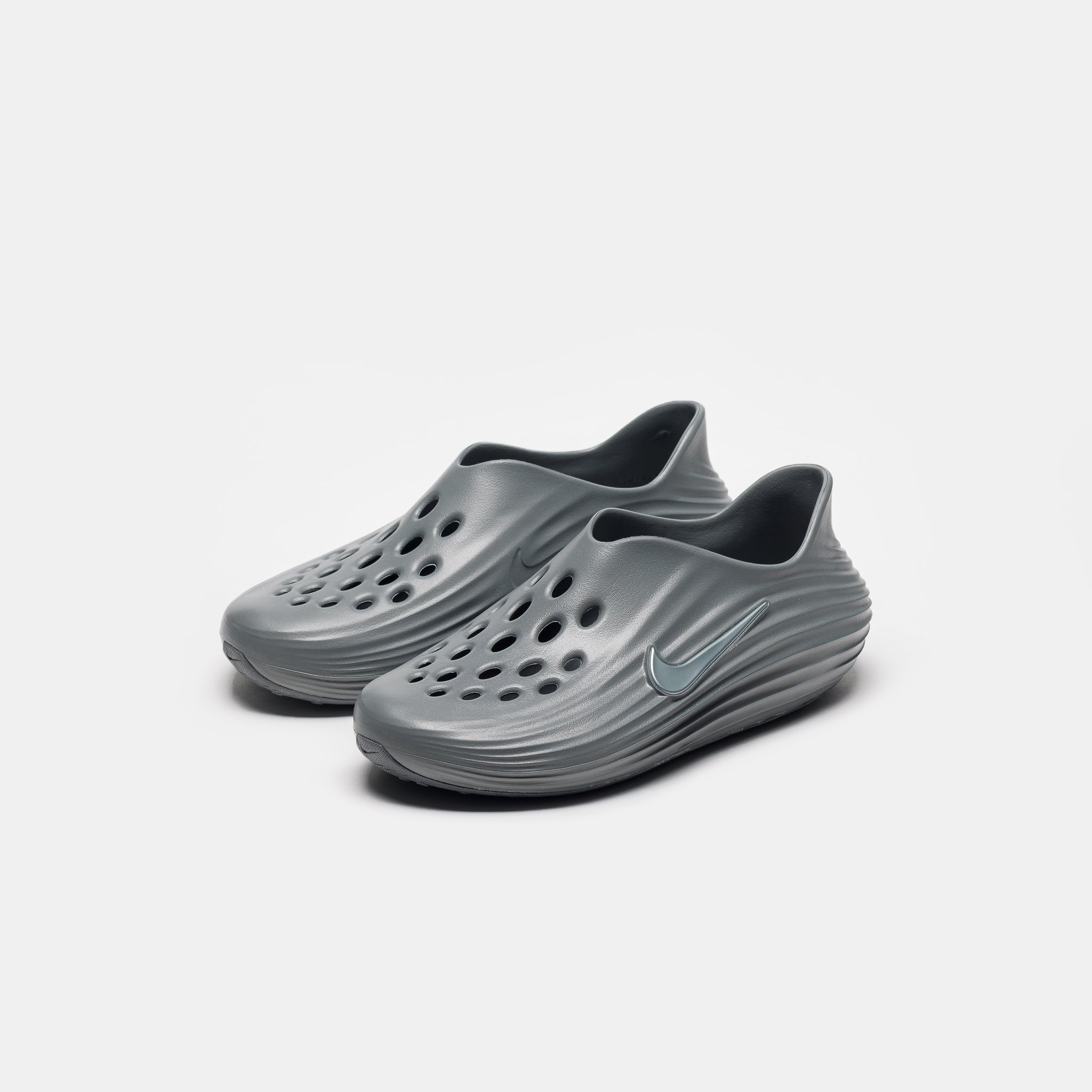 ReactX Rejuven8 Clog in Smoke Grey/Smoke Grey