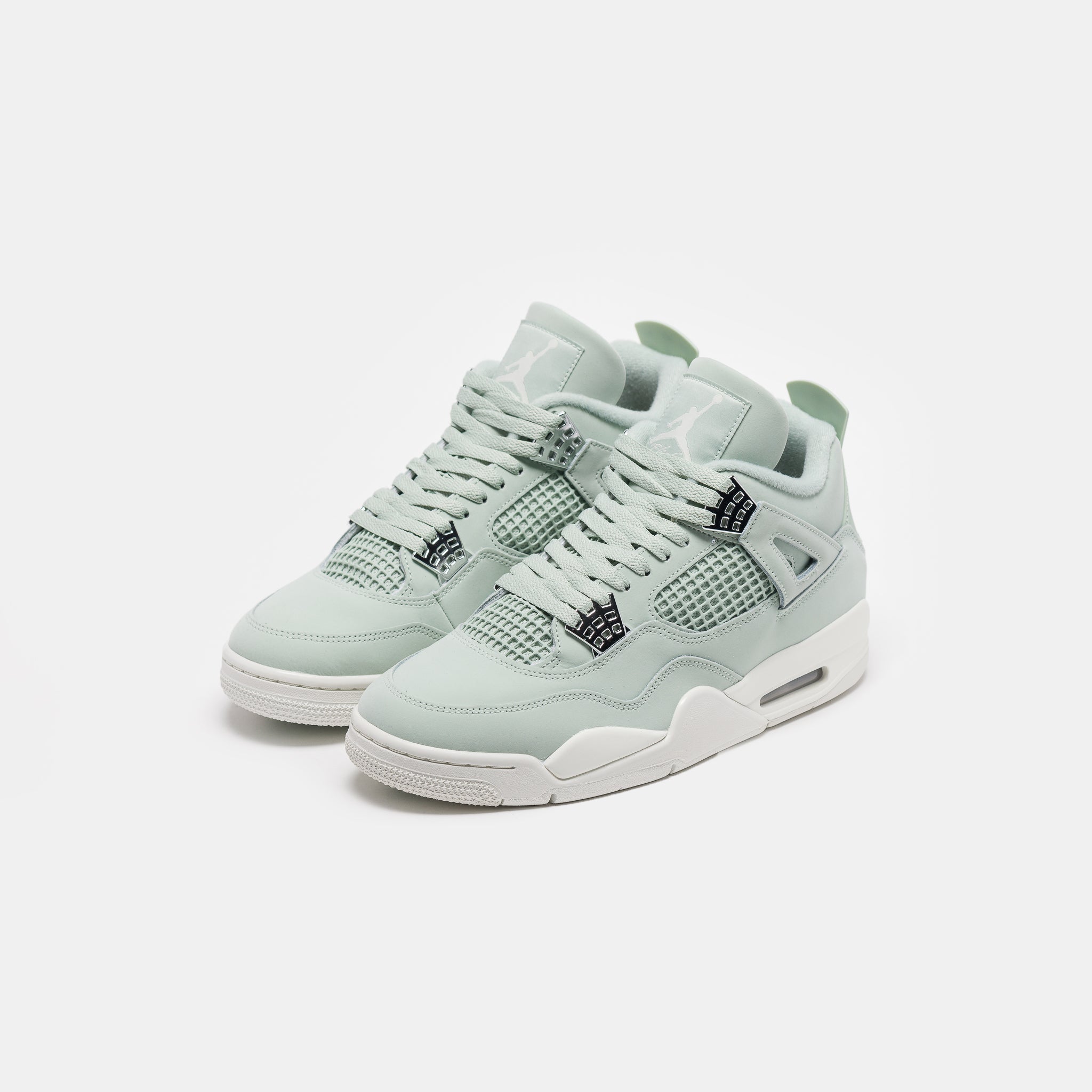 Air Jordan 4 Retro Sneaker in Seafoam/Sail/Metallic Silver