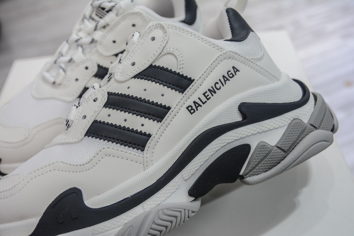 Balenciaga Triple S Sneaker x Adidas in White、mysite、Cacoeks