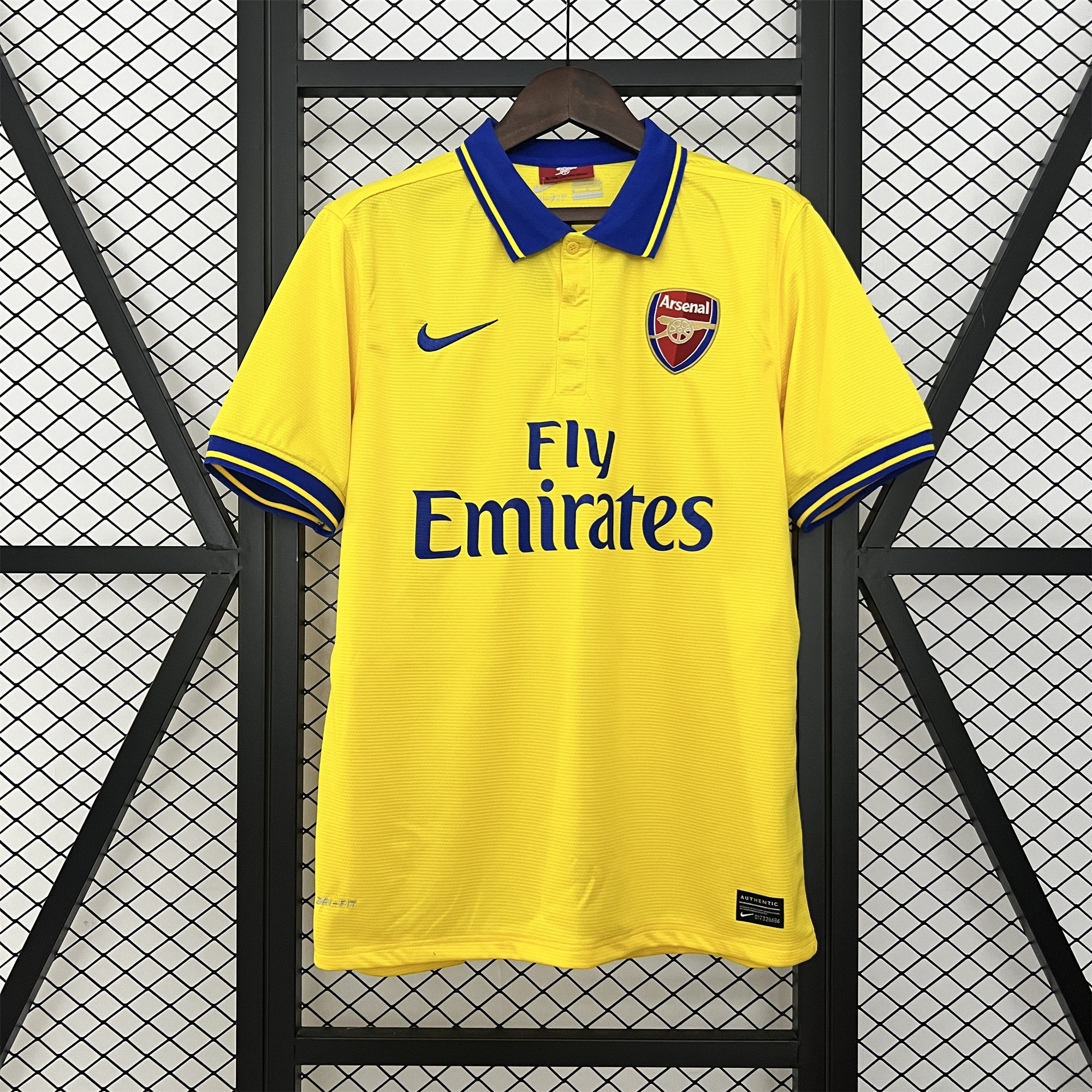ManixJersey.com | Retro Arsenal 2013-14 Away Jersey -Customize Name, Number and Patch | Worldwide Shipping