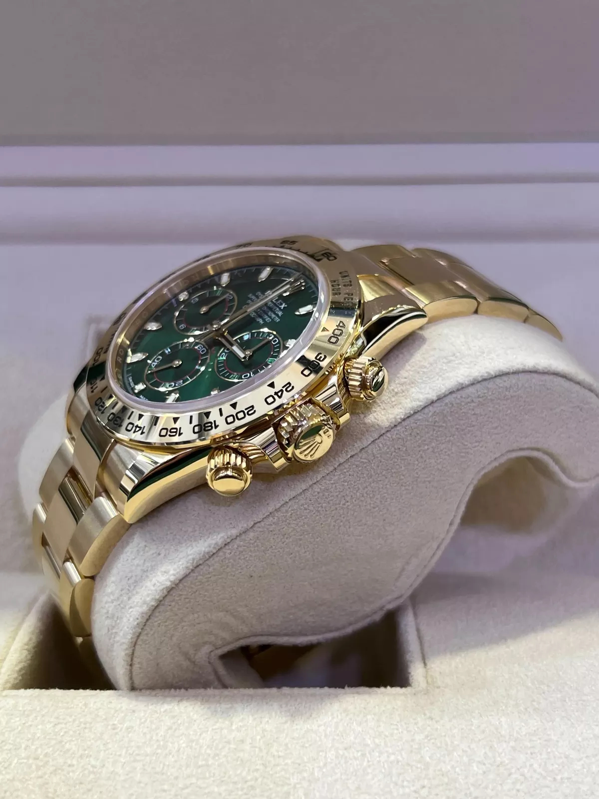 Rolex Daytona Green Dial SuperClone Swiss Replica Watch 18kGold Bracelet Ref 116508-4130 Swiss Movement