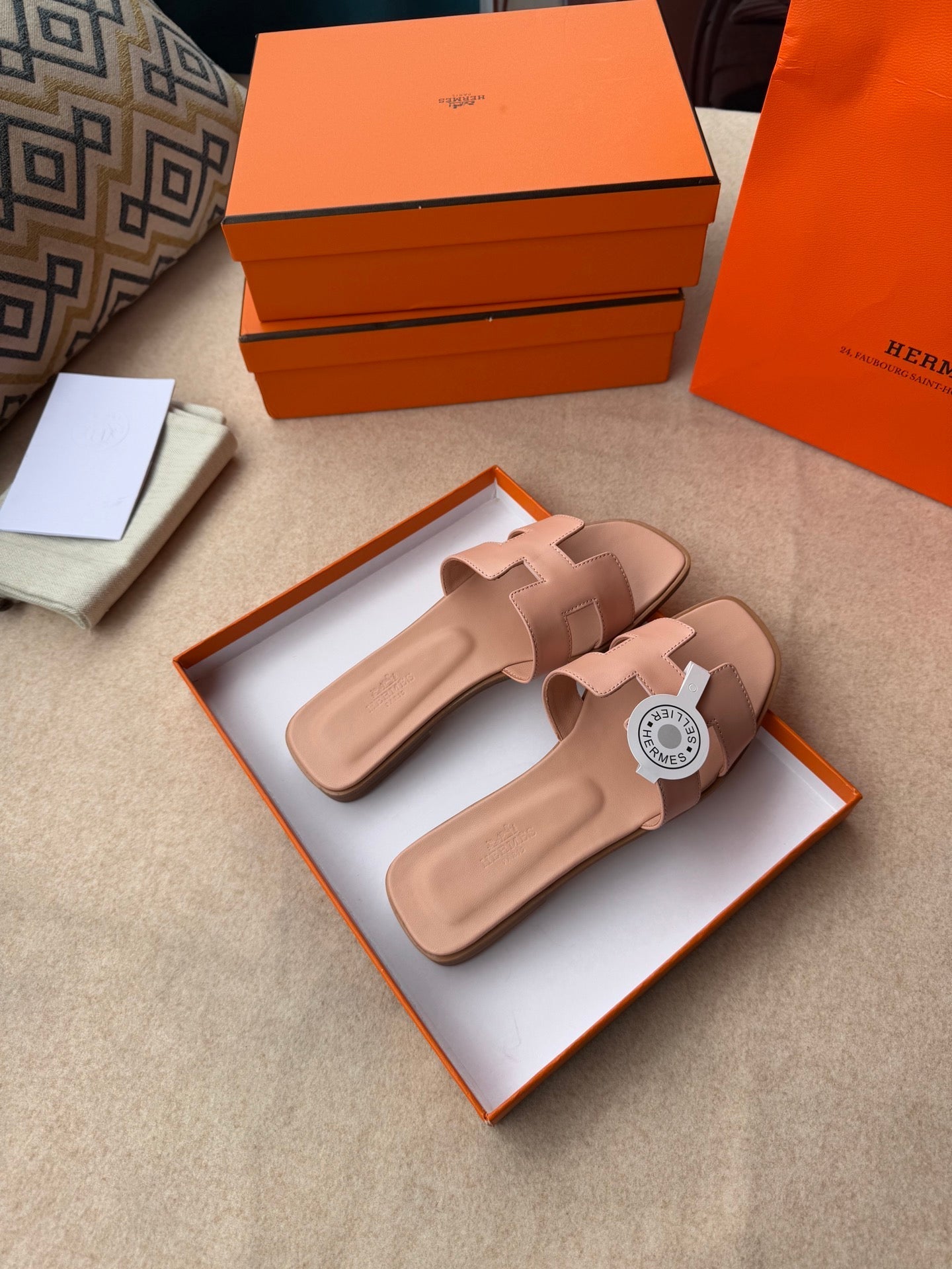 0RAN SANDALS IN PEACH PINK CALFSKIN、mysite、Cacoeks