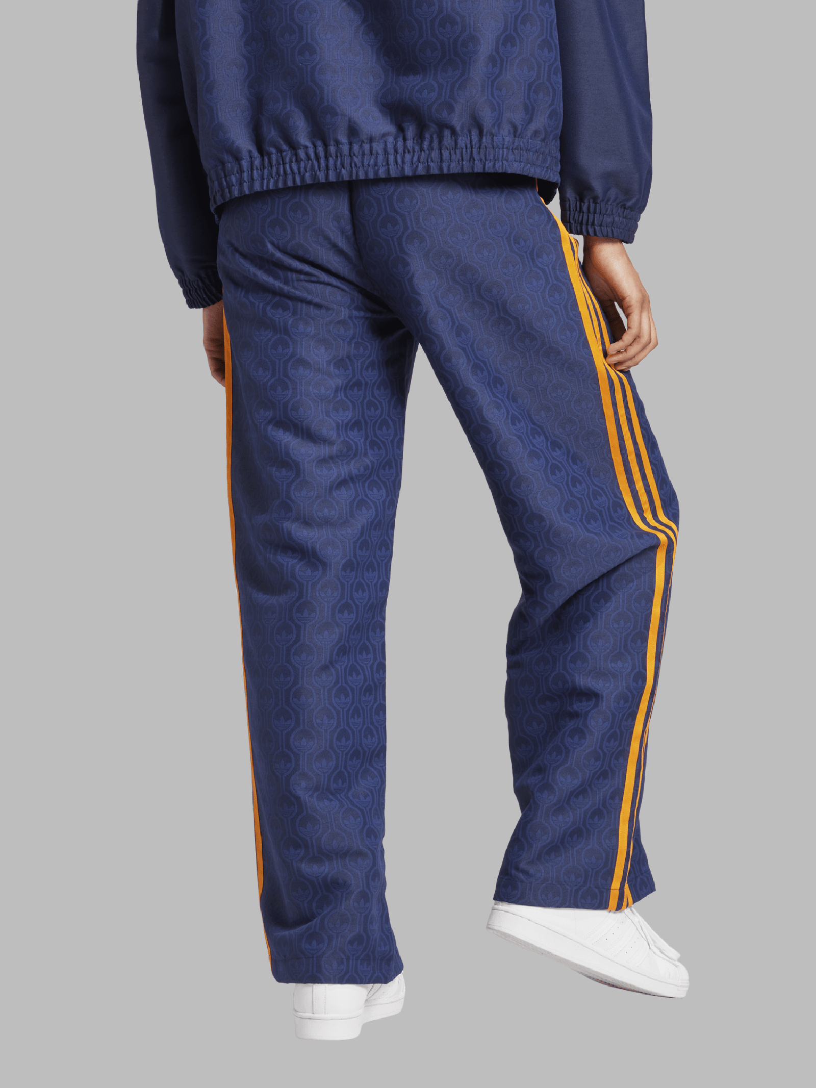Oversized Track Pant