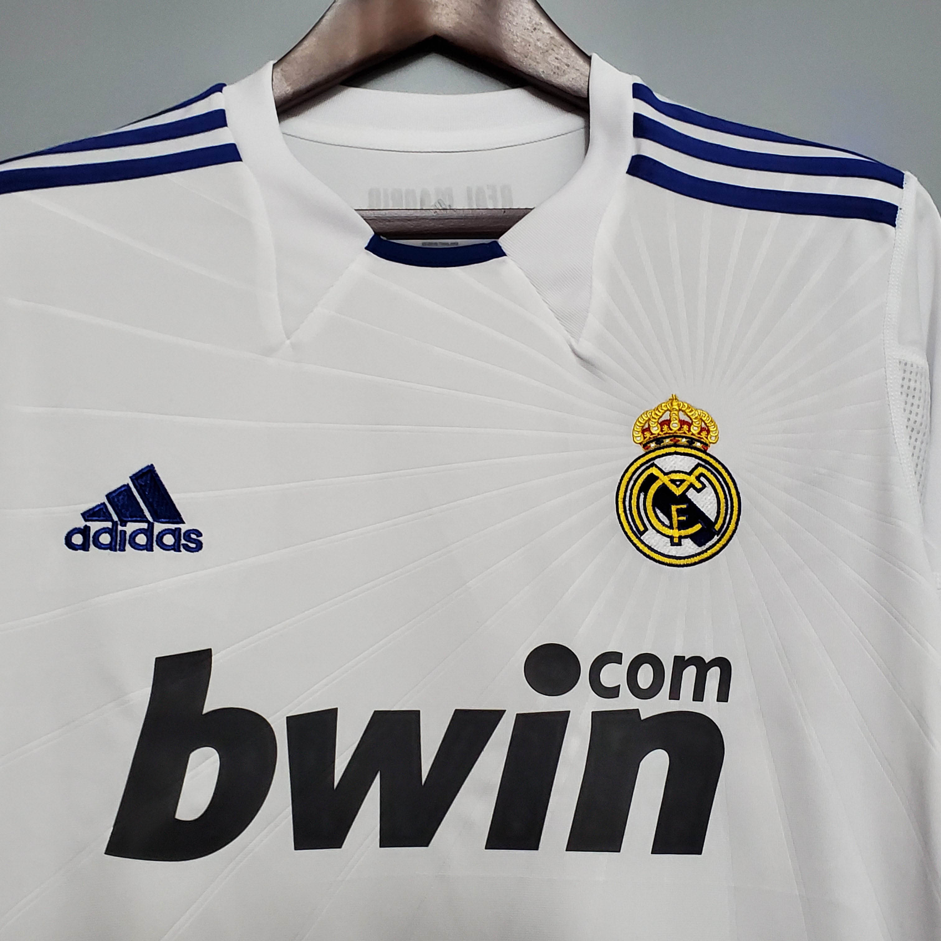 2010/2011 Retro Long Sleeve Real Madrid Home:football jersey mysite: unitedjerseyfootball 邓江浪:football