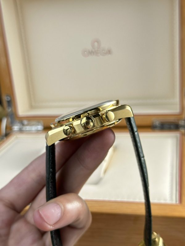 Đồng Hồ Omega Speedmaster Moonwatch Replica 11 Mặt Xanh Lá RM Factory 44mm (2)