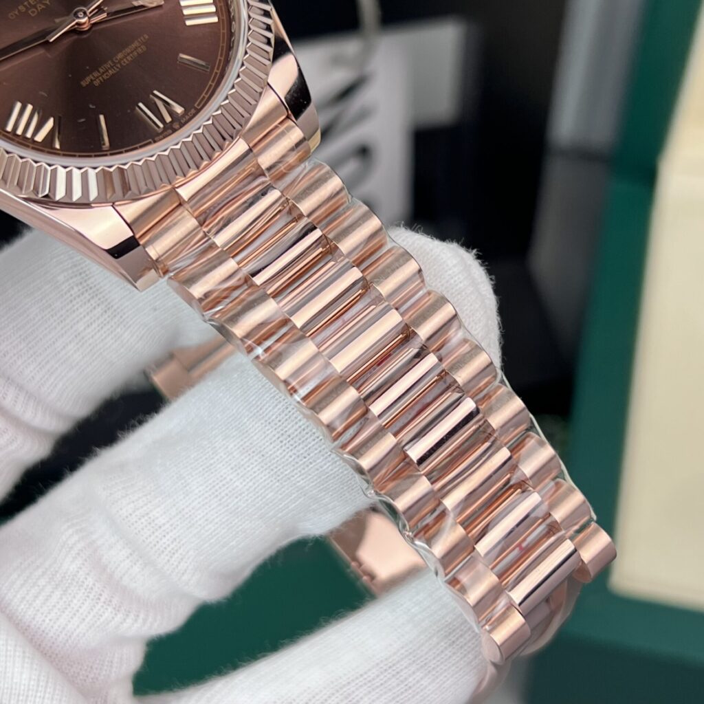 Đồng Hồ Rolex Day-Date Bọc Vàng 18K Mặt Số Chocolate GM V2 (7)