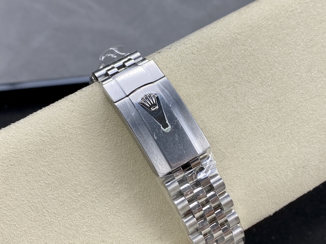 Rolex Datejust II Perpetual Grey Roman Dial 126300Jubilee Replica-fasswatch