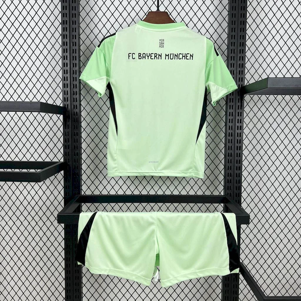 2025/2026 Bayern Munich Goalkeeper Green Football Shirt 1:1 Thai Quality Kids Size:football jersey mysite: unitedjerseyfootball 邓江浪:football