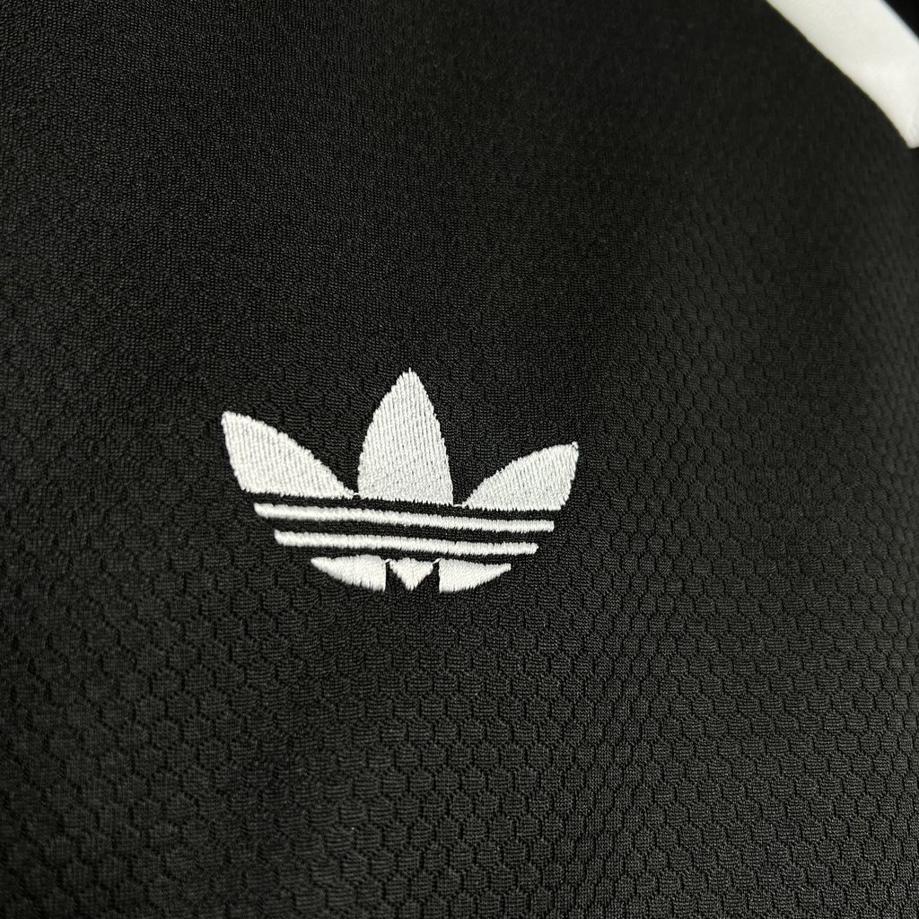 ManixJersey.com | Real Madrid 24-25 Third Goalkeeper Black Jersey - Fans Version -Customize Name, Number and Patch | Worldwide Shipping