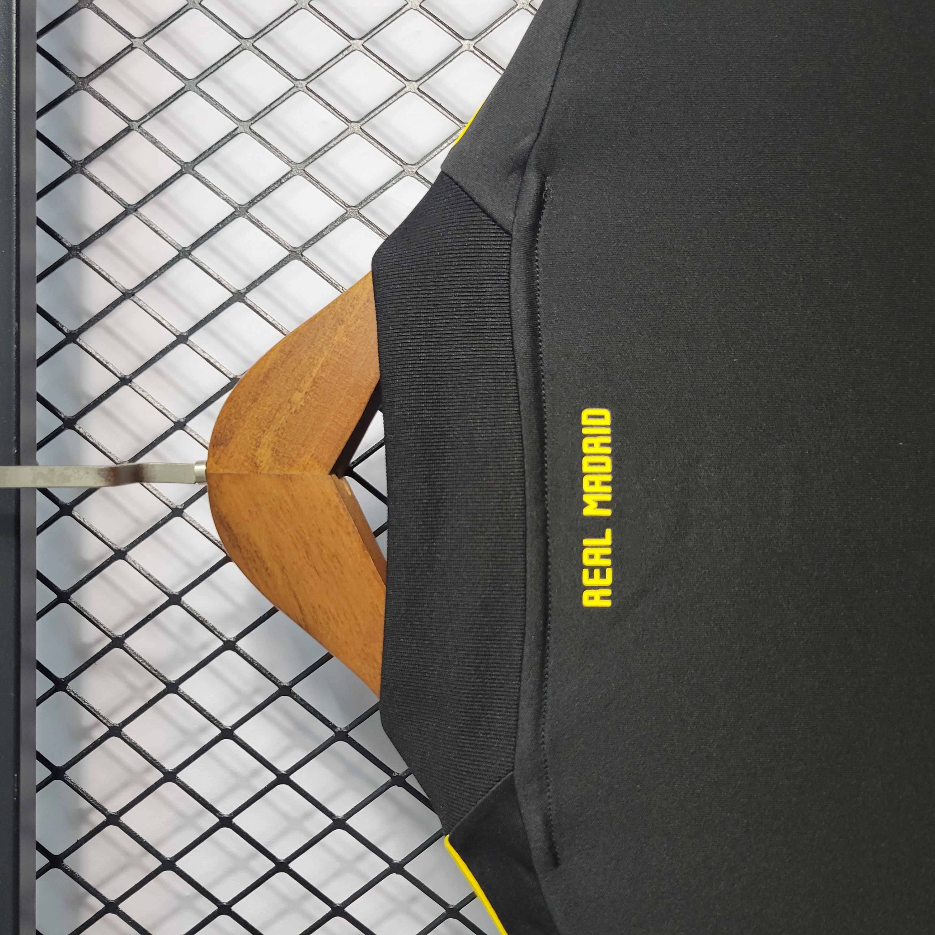 Higojerseys-Retro Real Madrid 11-12 Black Goalkeeper Jersey