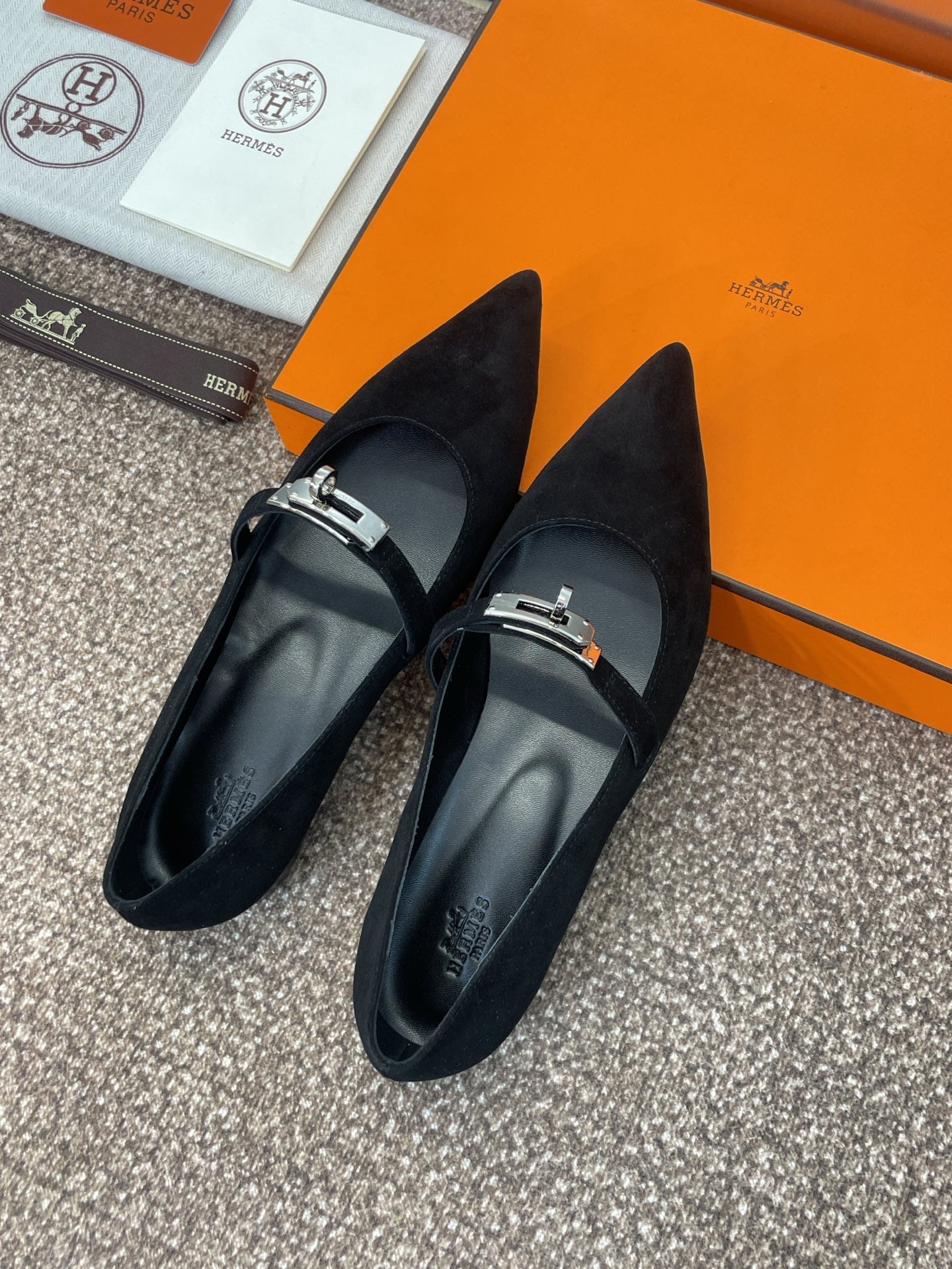 KIARA FLAT PUMP IN BLACK SUEDE、mysite、Cacoeks