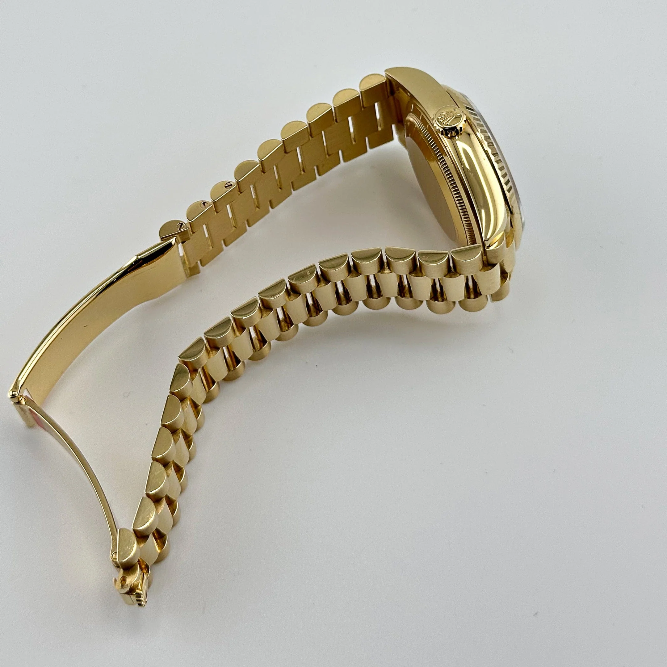 兼职  林炎: luxecystore