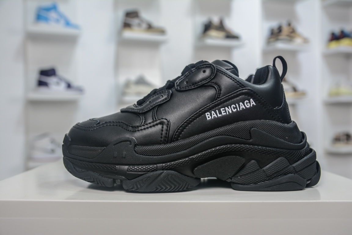 Balenciaga Triple S Sneaker in Black、mysite、Cacoeks