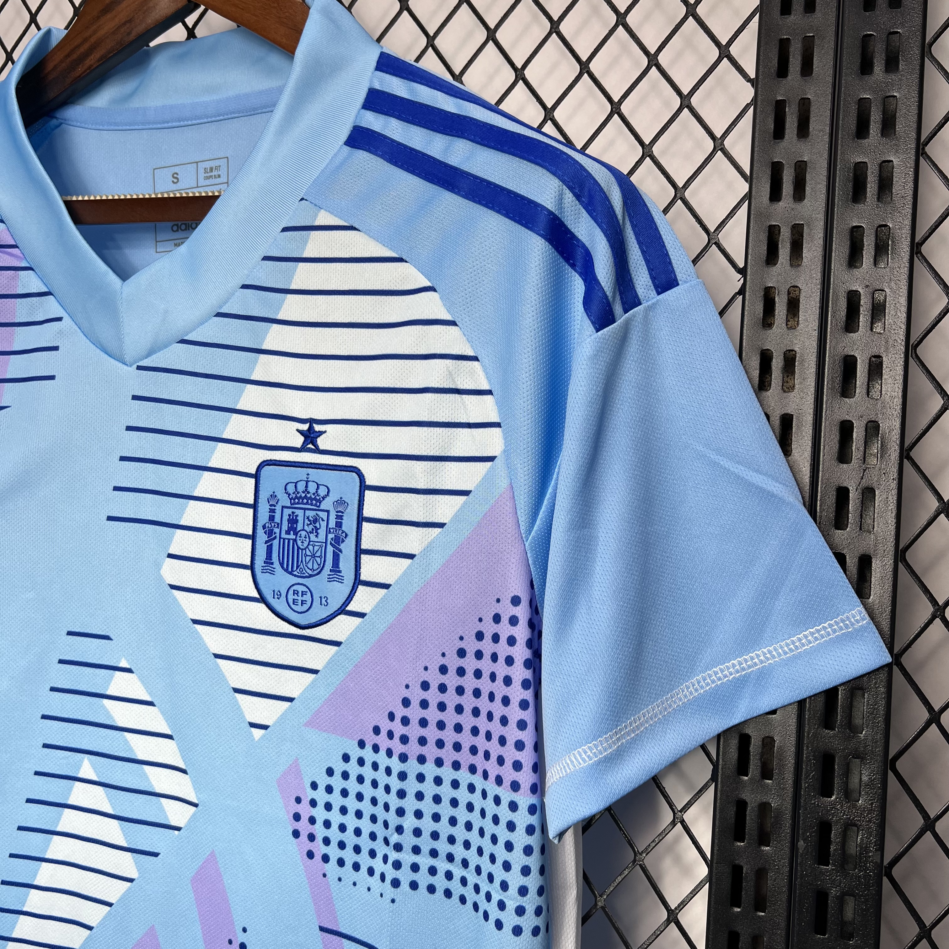 Higojerseys-Spain 2024 Blue Goalkeeper Jersey - Fans Version