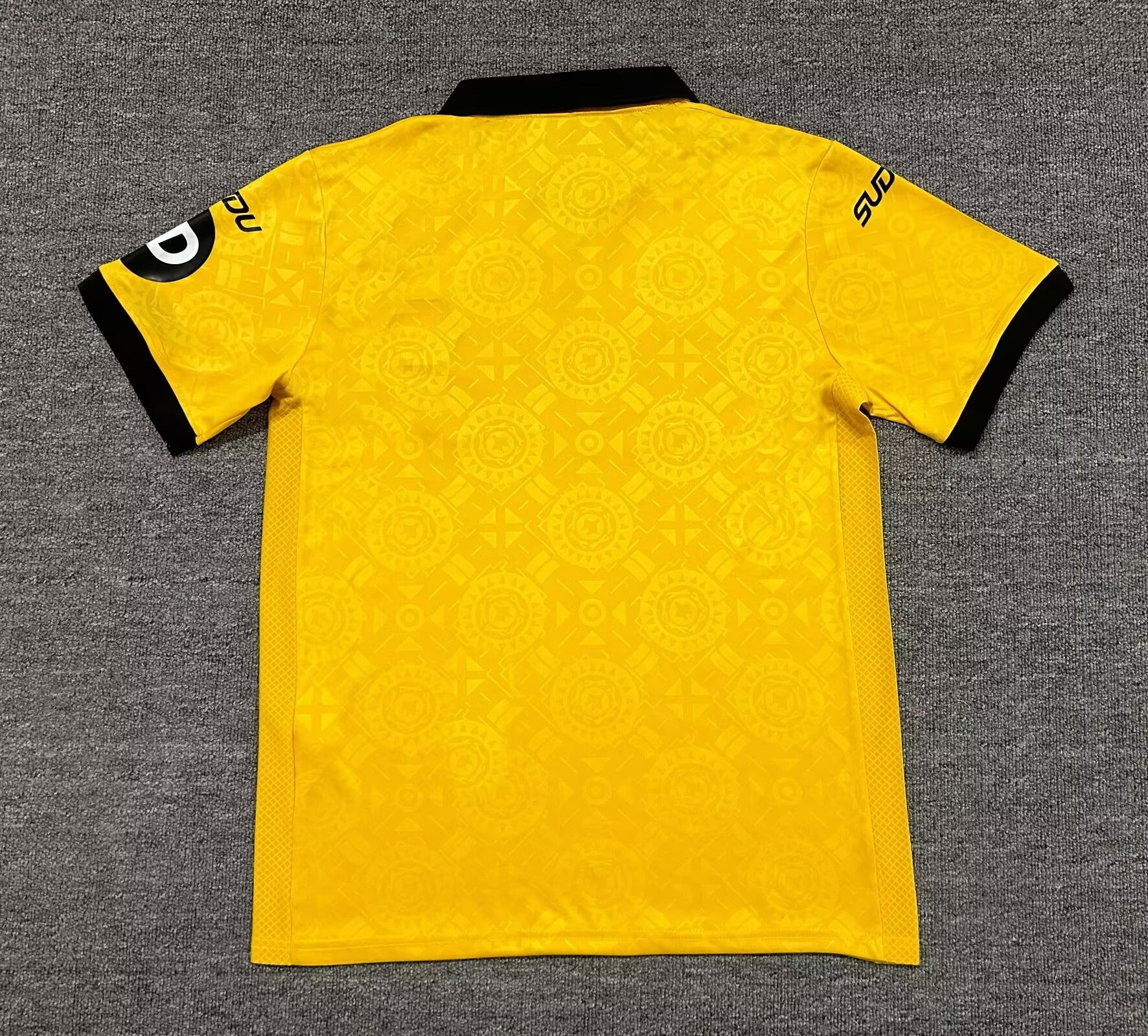 2025/2026 Wolverhampton Wanderers Home Football Shirt 1:1 Thai Quality:football jersey mysite: unitedjerseyfootball 邓江浪:football