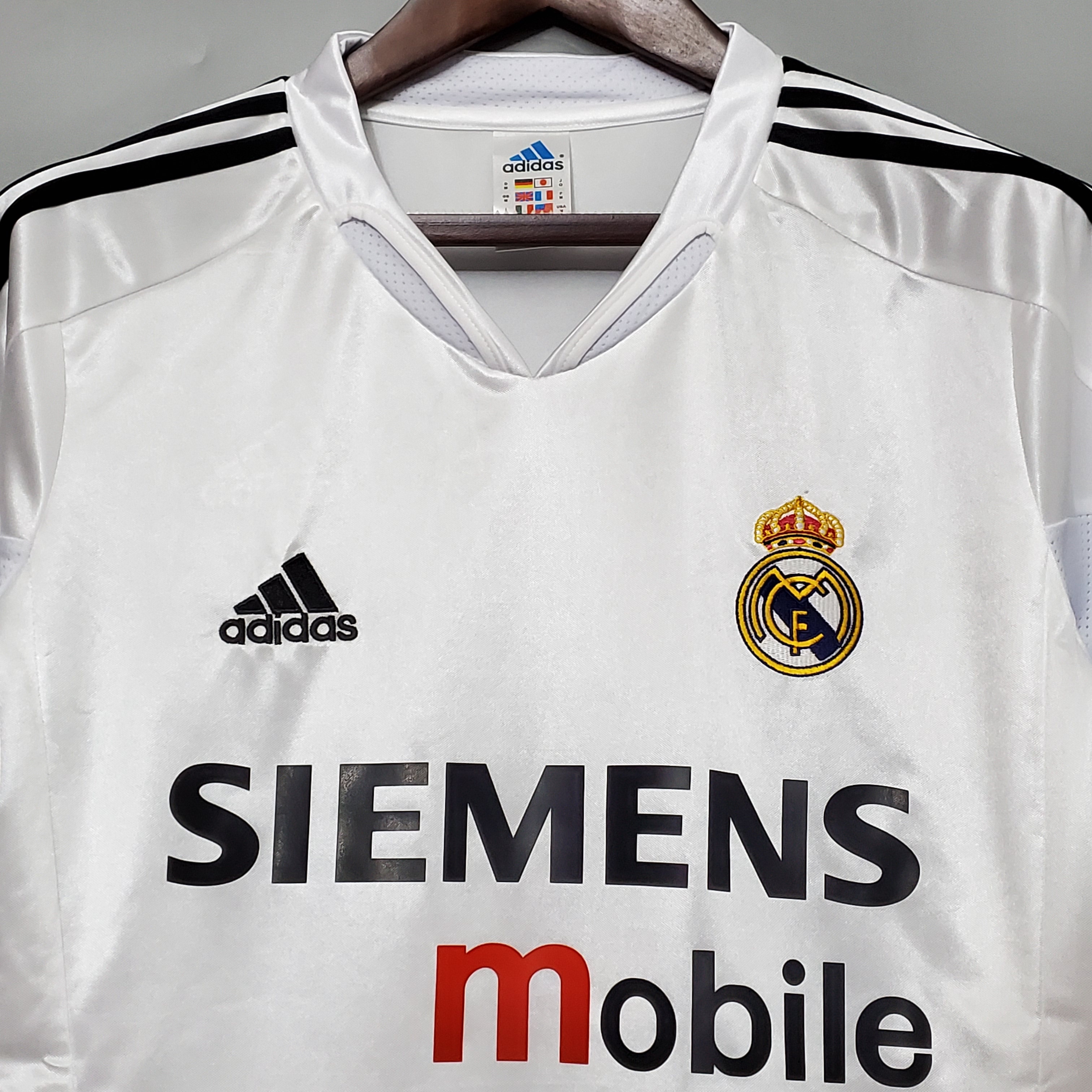 JerseysGala.com | Retro Real Madrid 04-05 Home Stadium Jersey -Customize Name, Number and Patch | Worldwide Shipping