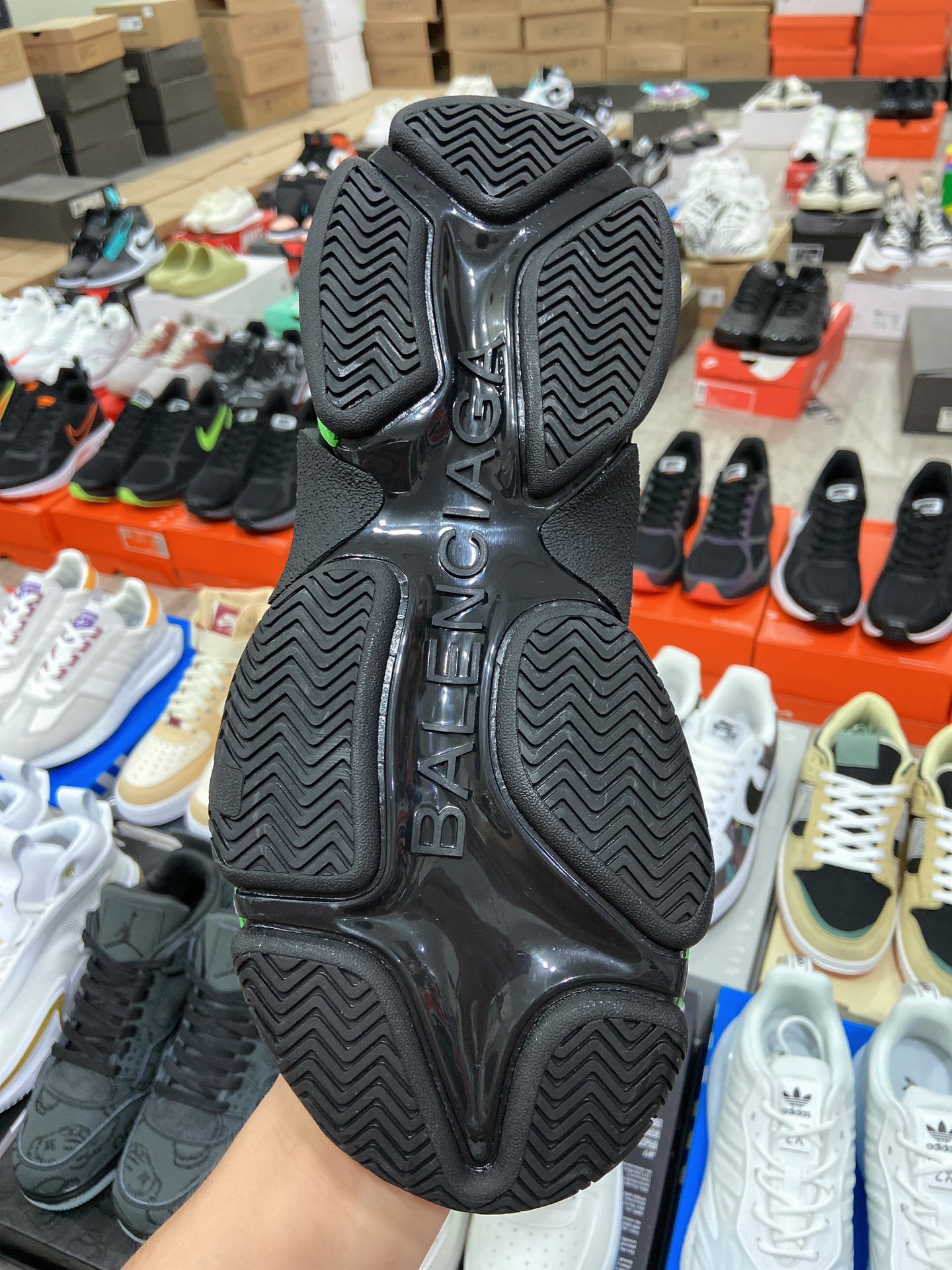 Balenciaga Triple S Sneaker in Black Glow Green、mysite、Cacoeks