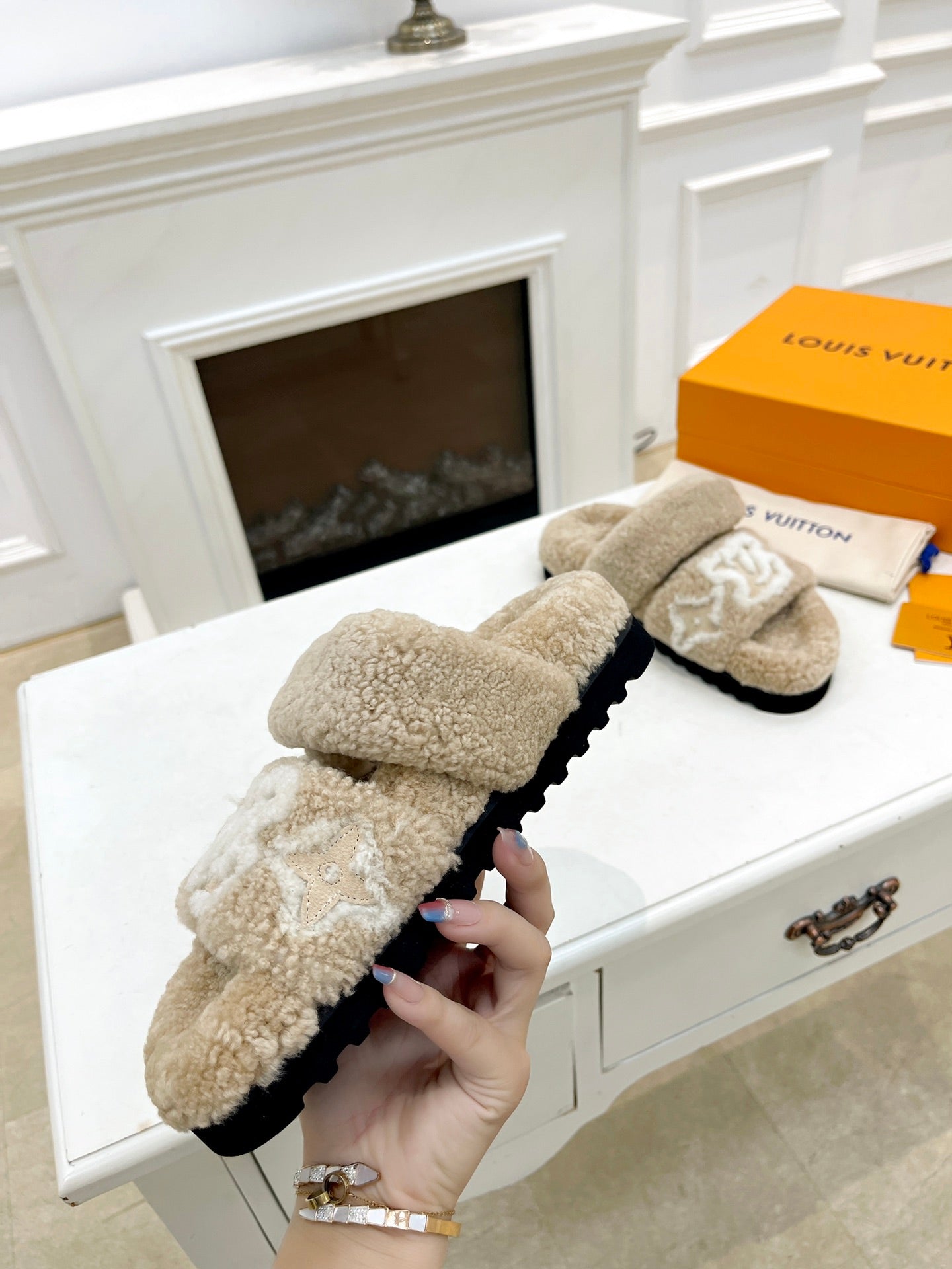 DAD SANDAL MULE IN WHEAT TAN MIX WHITE FLEECE、mysite、Cacoeks