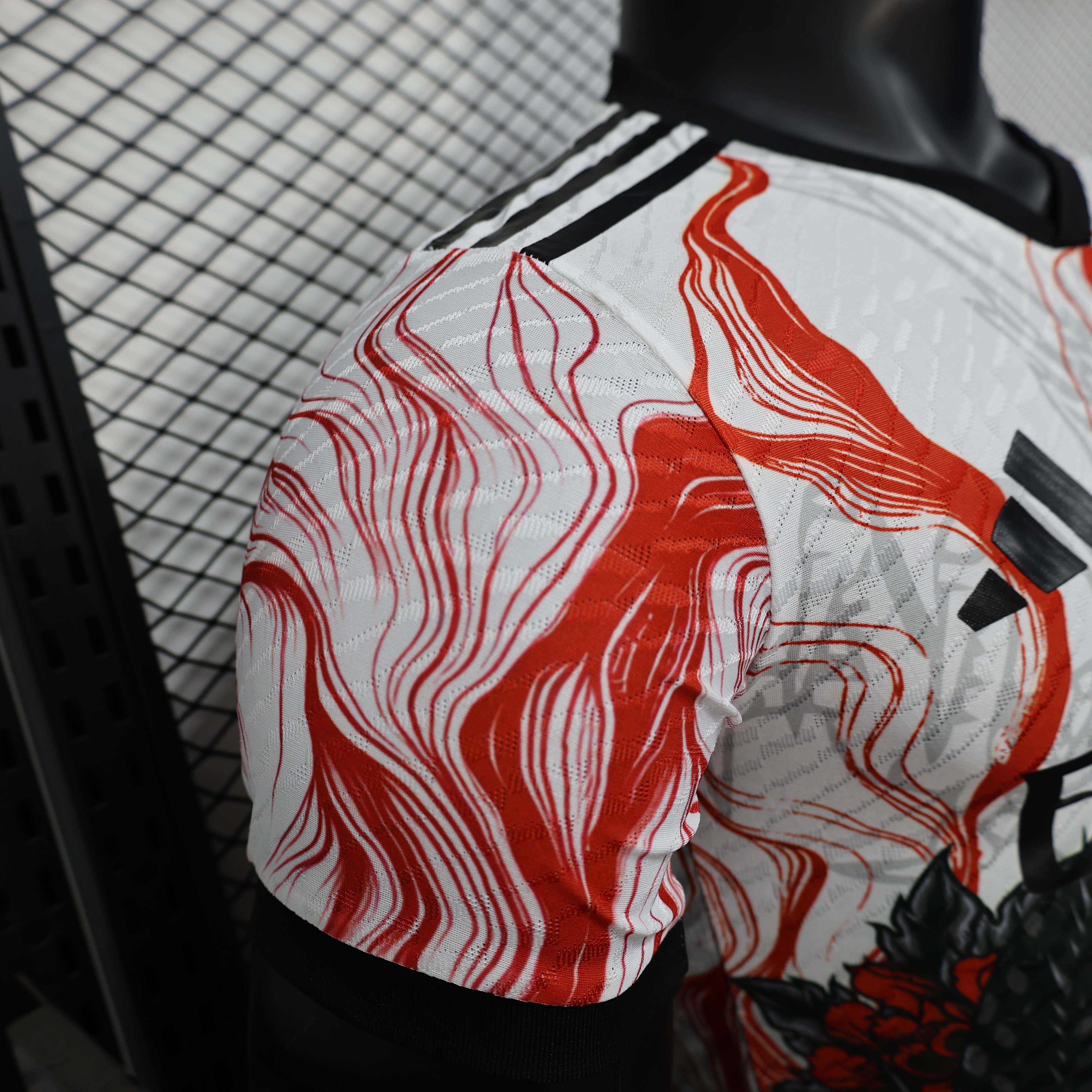 2025/2026 Player Version Real Madrid Special Edition Red Football Shirt 1:1 Thai Quality:football jersey mysite: unitedjerseyfootball 邓江浪:football