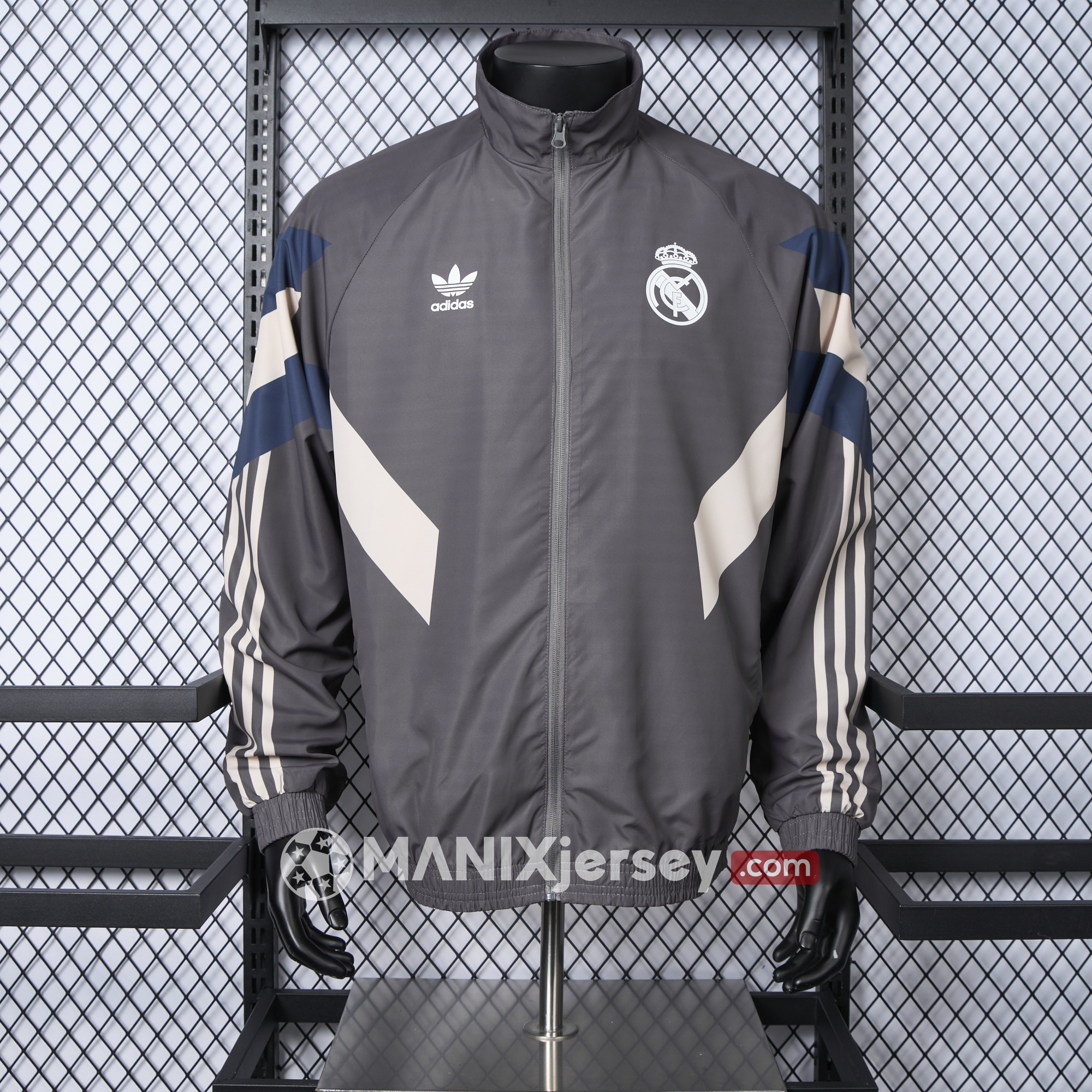 ManixJersey.com | Real Madrid 24-25 Throwback Windbreaker Jacket - Grey -Customize Name, Number and Patch | Worldwide Shipping
