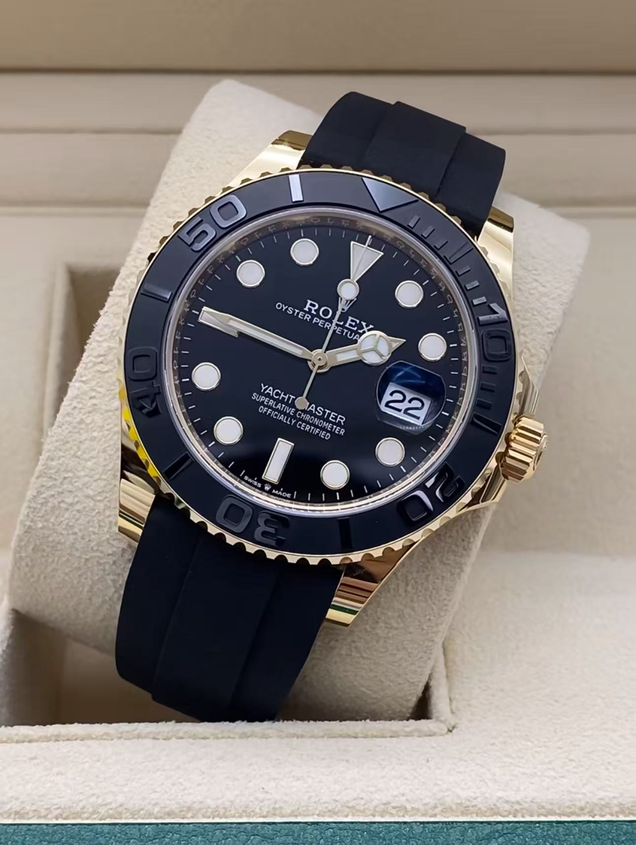 Rolex Yacht Master 18k Yellow Gold Super CloneSwiss Replica Watch OysterFlex Rubber Strap Ref 226658-3235 Swiss Movement