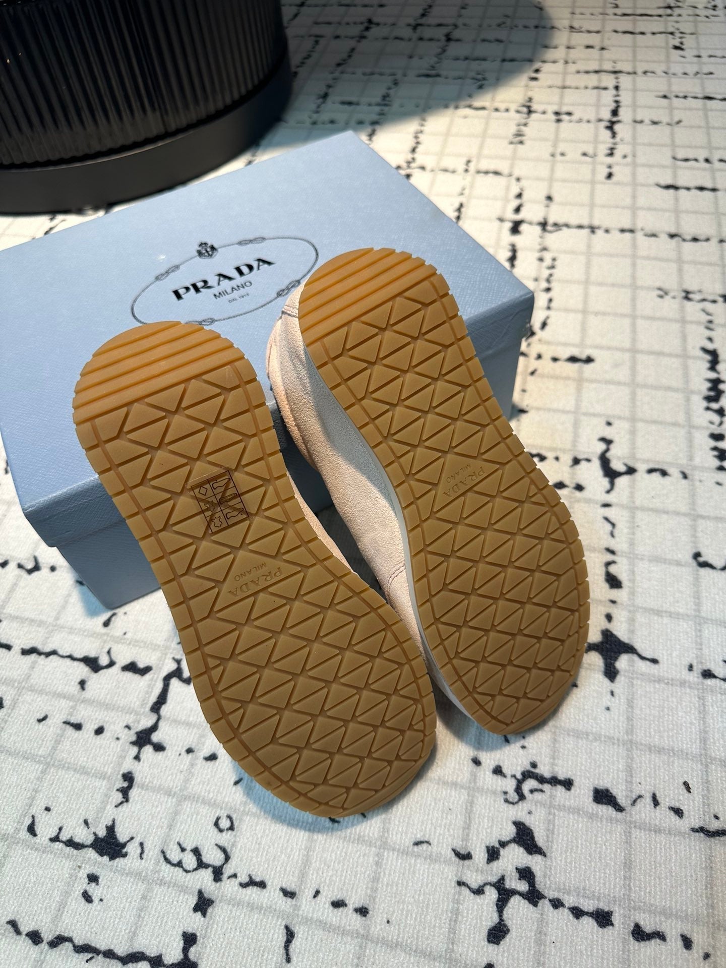 PRA TRIANGLE LOGO SNEAKERS PASTEL PINK SUEDE、mysite、Cacoeks