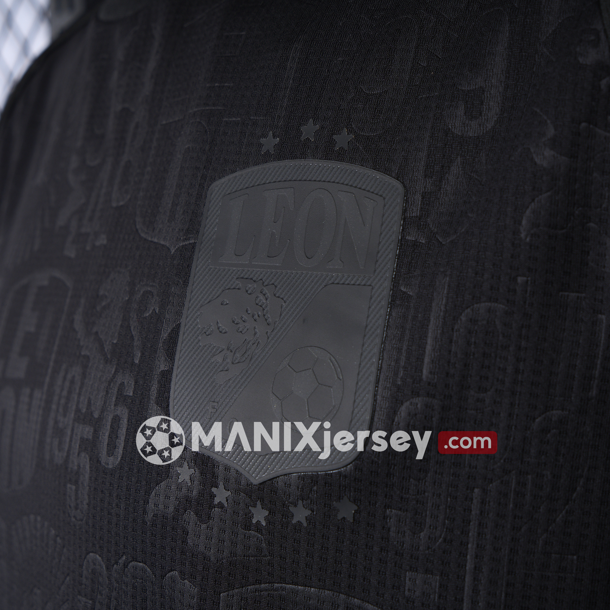 ManixJersey.com | Club León Club Leon 24-25 80th Anniversary Long Sleeve Jersey -Customize Name, Number and Patch | Worldwide Shipping