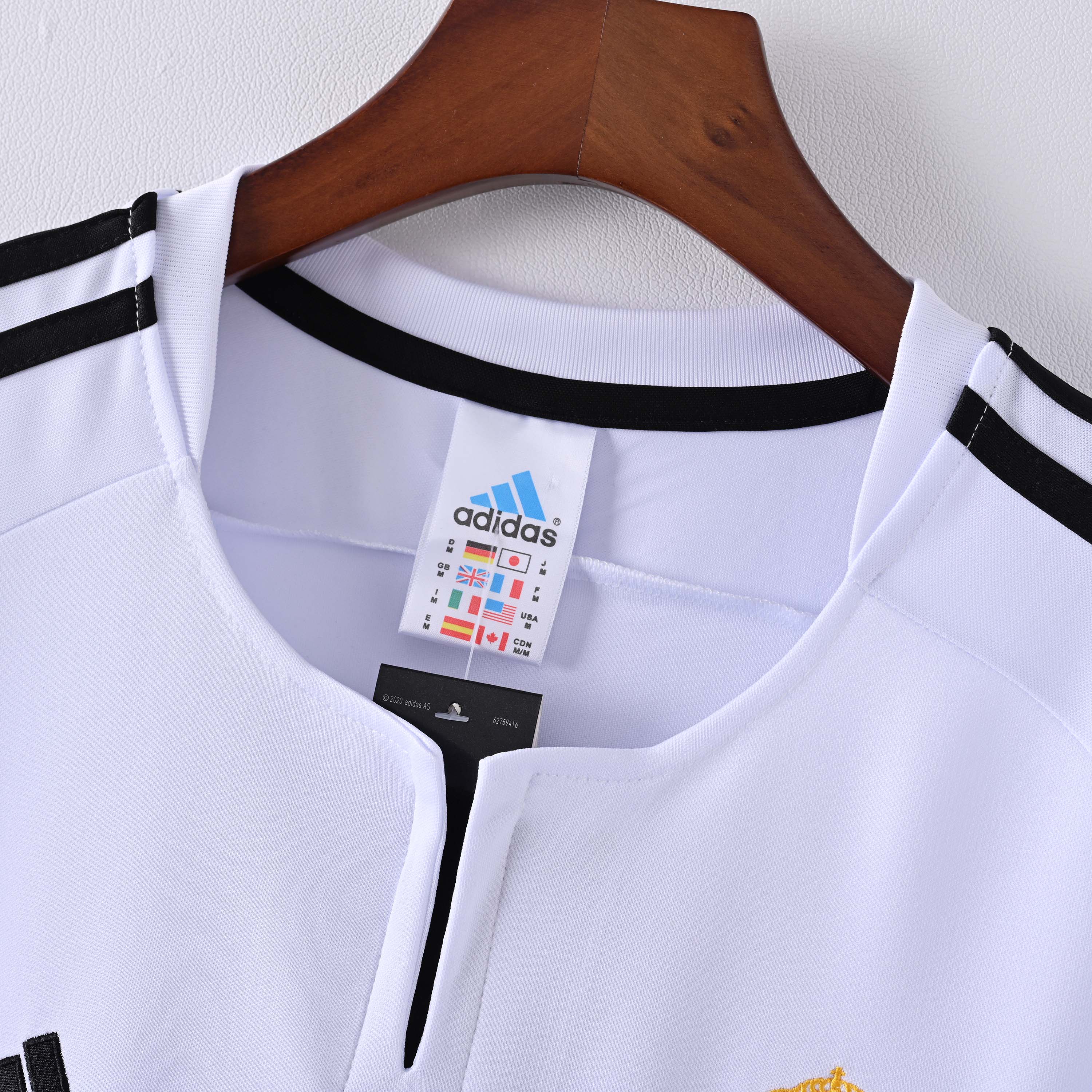 2003/2004 Retro Real Madrid Home Football Shirt 1:1 Thai Quality:football jersey mysite: unitedjerseyfootball 邓江浪:football