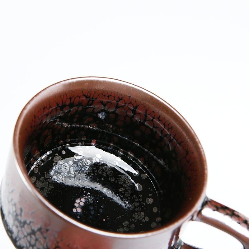 GEEK BAR-https://www.hot-toy.com/