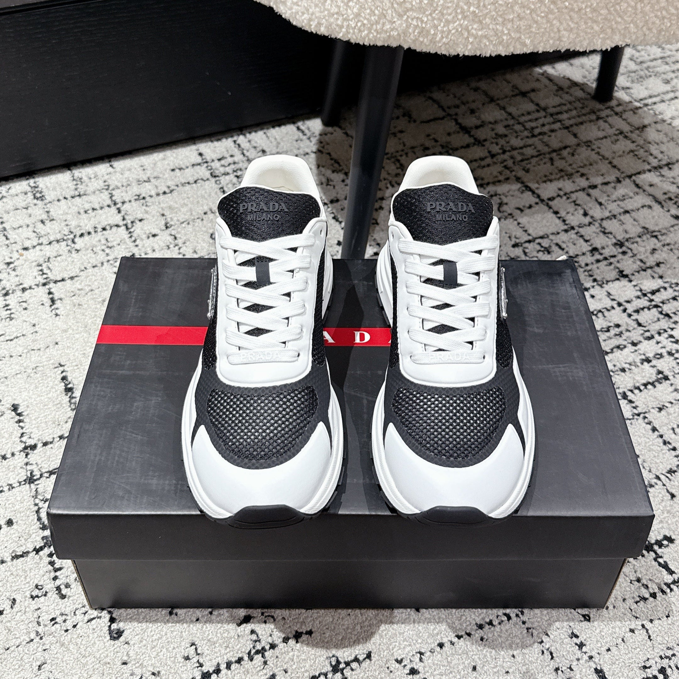 PRADA 25S MEN SNEAKERS IN BLACK AND WHITE CANVAS、mysite、Cacoeks