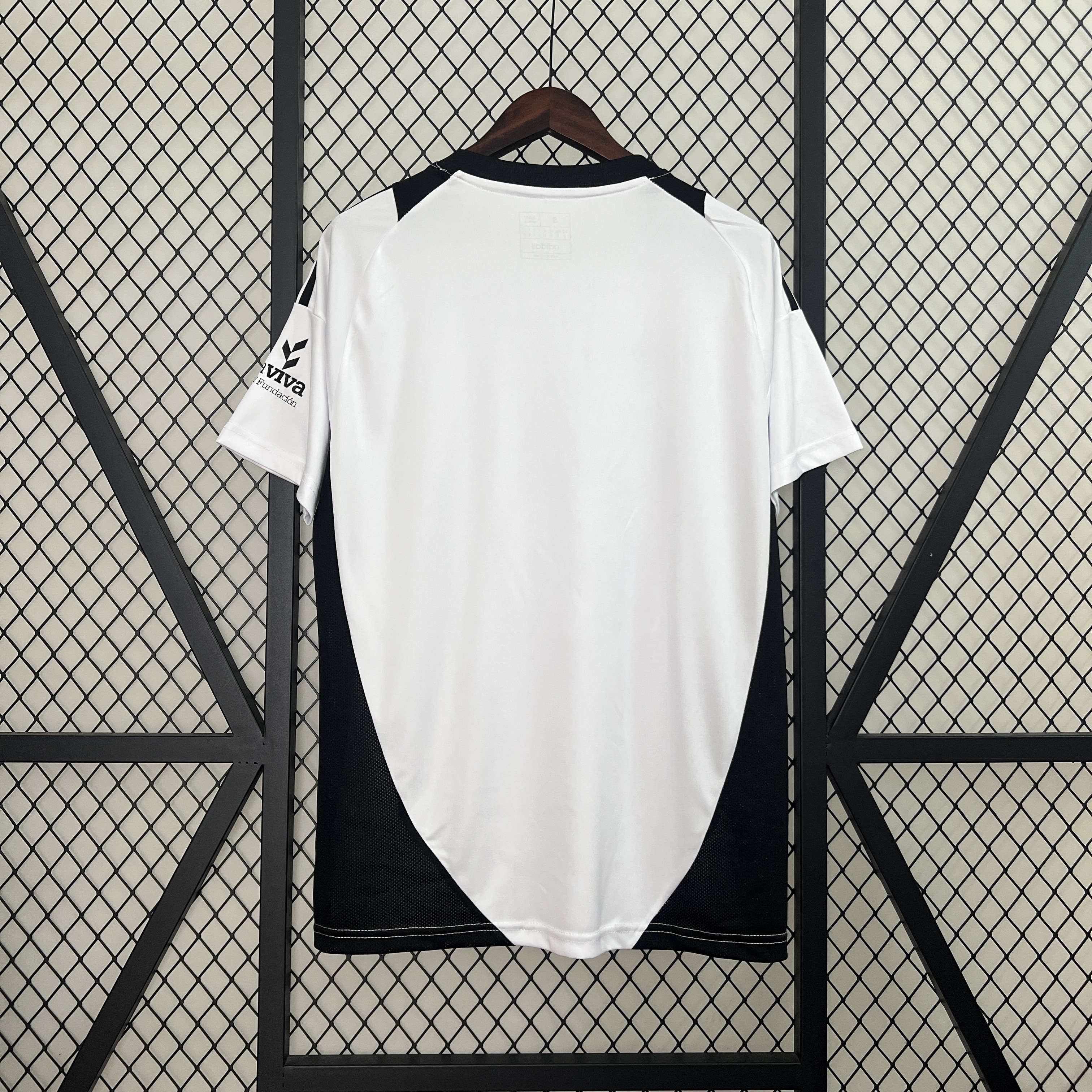 ManixJersey.com | Burgos 24-25 Home Stadium Jersey - Fans Version -Customize Name, Number and Patch | Worldwide Shipping