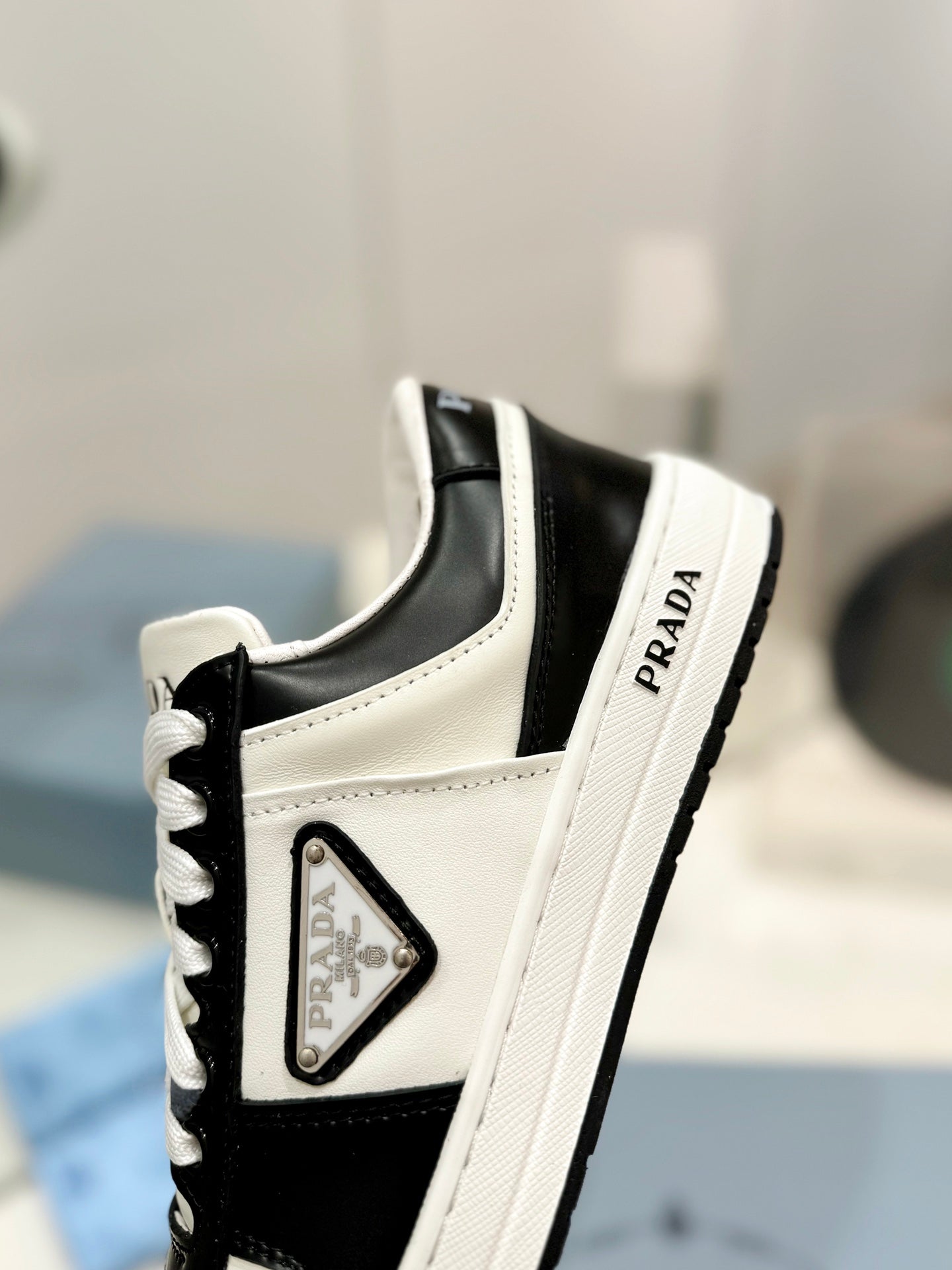 PRA DOWNTOWN PERFORATED SNEAKERS BLACK AND WHITE CALFSKIN、mysite、Cacoeks