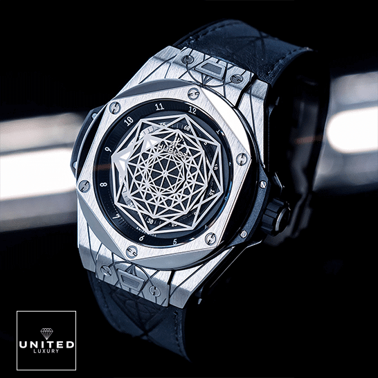 Hublot Big Bang Sang Blue 415.NX_.1112.VR Replica black background