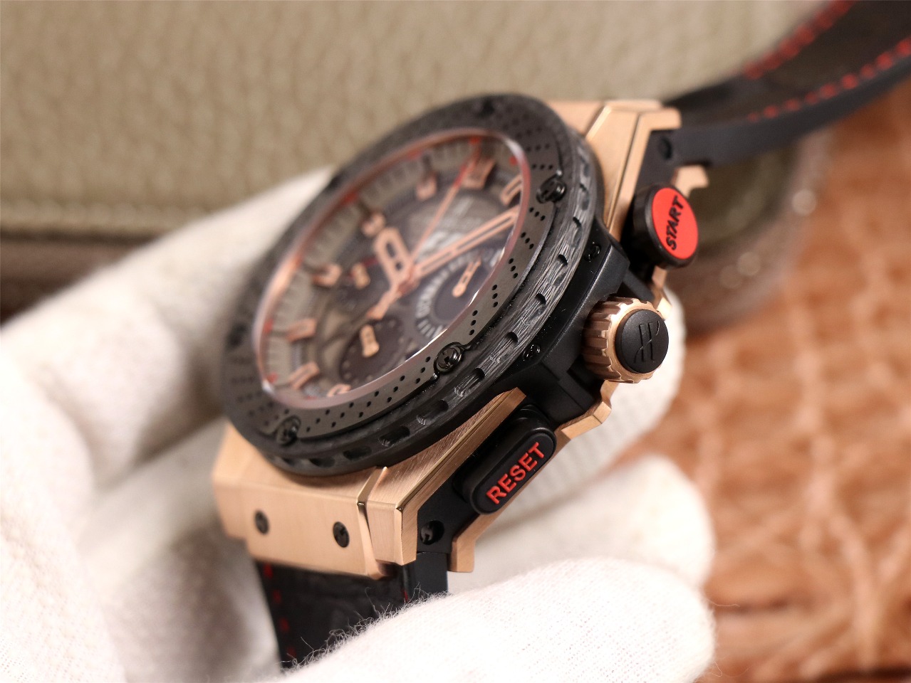 Hublot King Power 703.OM.6912.HR.FMC12 48mm-fasswatch