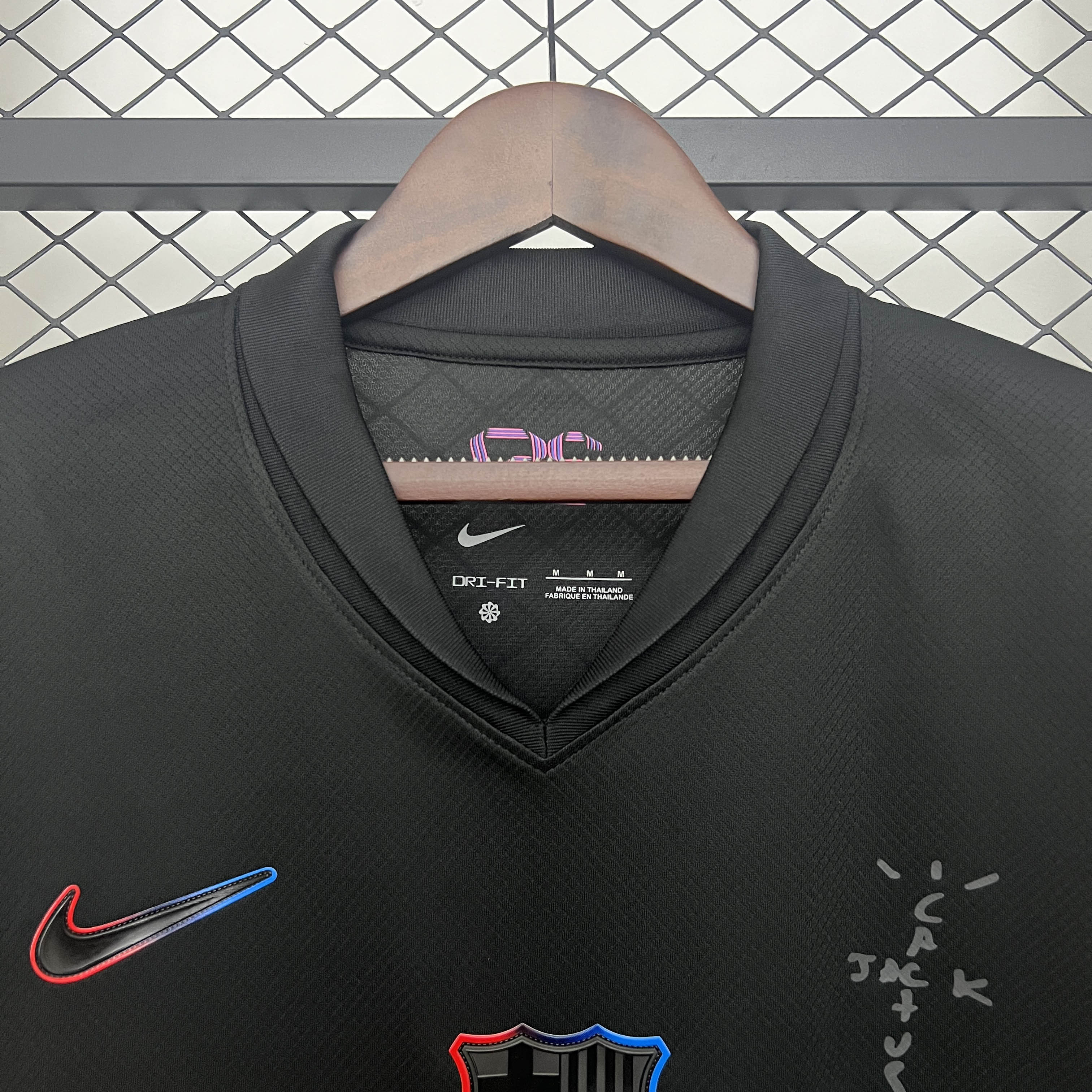 2024/2025 Barcelona Travis Scott Joint Edition Black Football Shirt 1:1 Thai Quality:football jersey mysite: unitedjerseyfootball 邓江浪:football