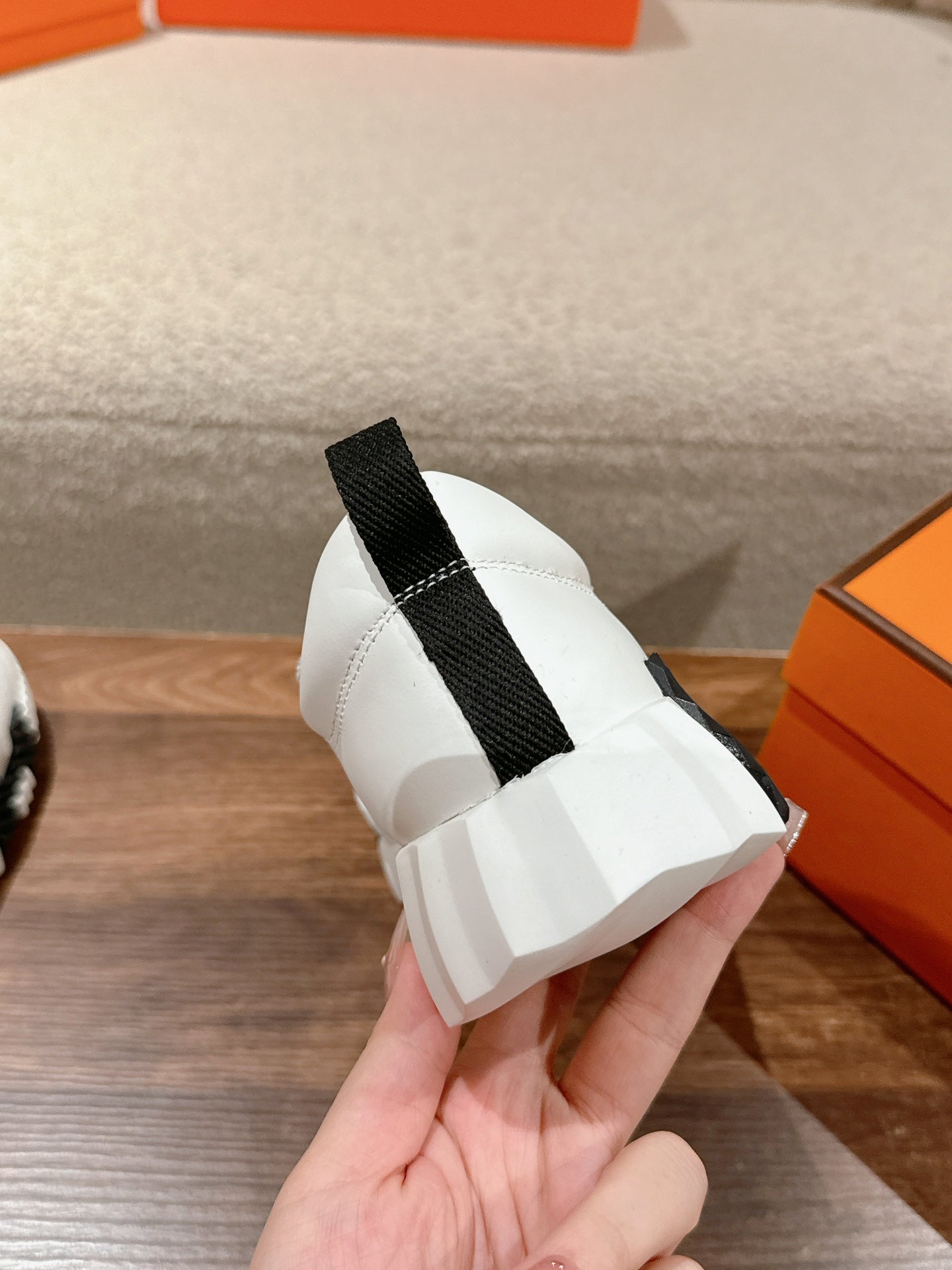 MAINLAND SNEAKER IN PALE GRAY SUEDE AND WHITE CALFSKIN、mysite、Cacoeks