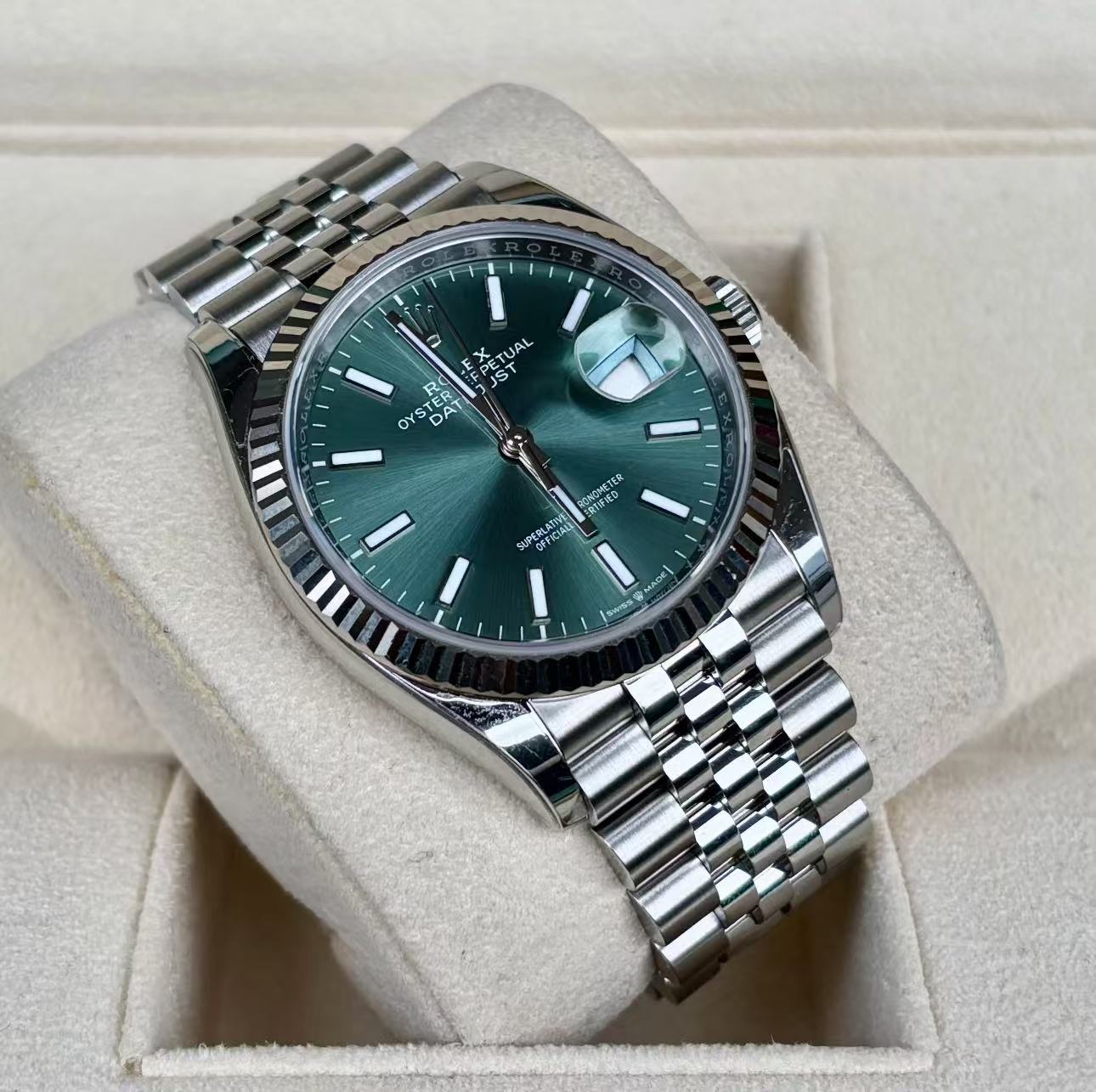 Rolex Datejust 41mm Super CloneSwiss Replica Watch Mint Green DialRef m126334-0028 3235 Swiss Movement