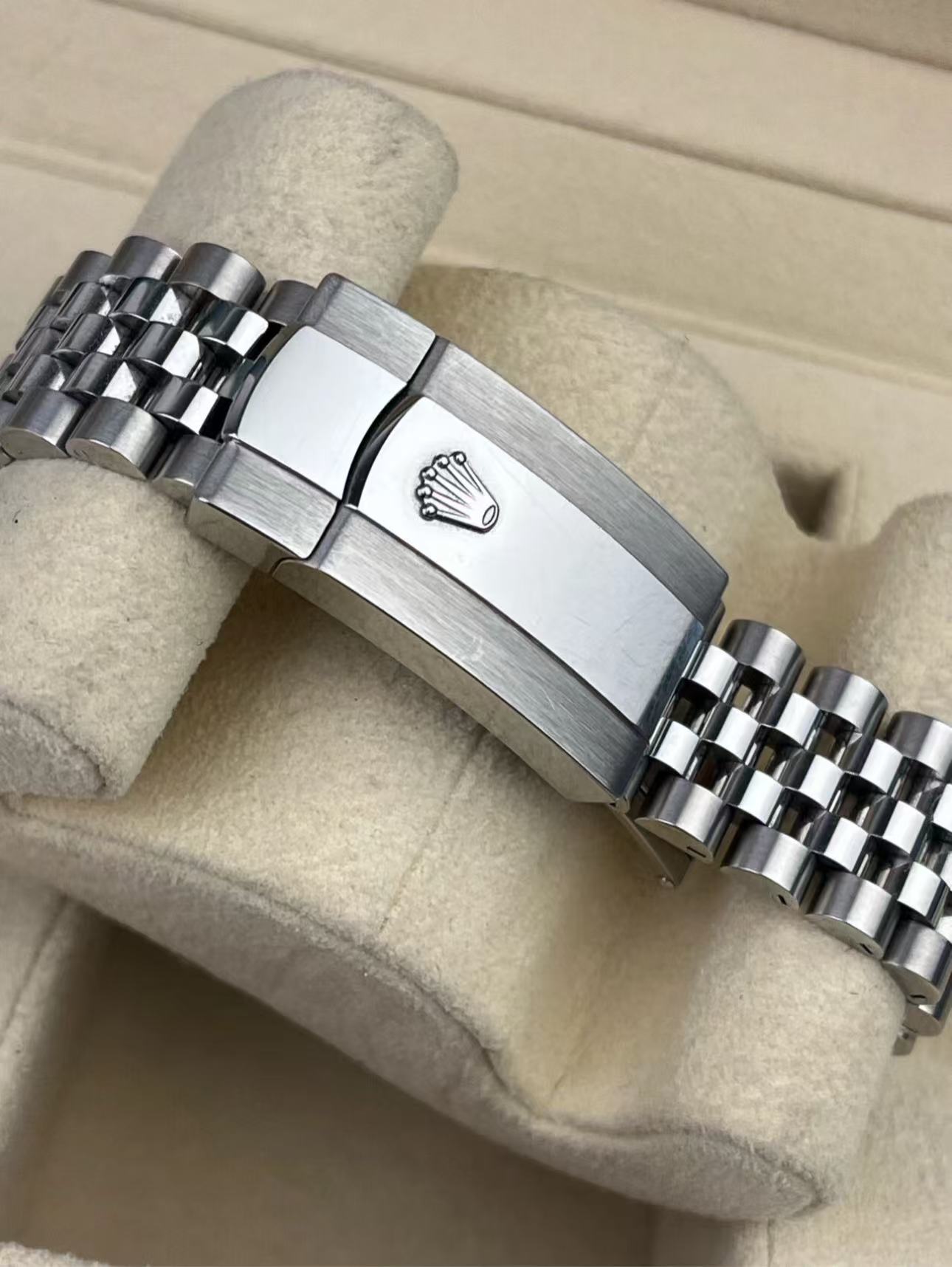 Rolex Datejust 36mmSuper Clone Swiss ReplicaWatch Blue Fluted Dial Ref 126234 3235 Swiss Movement